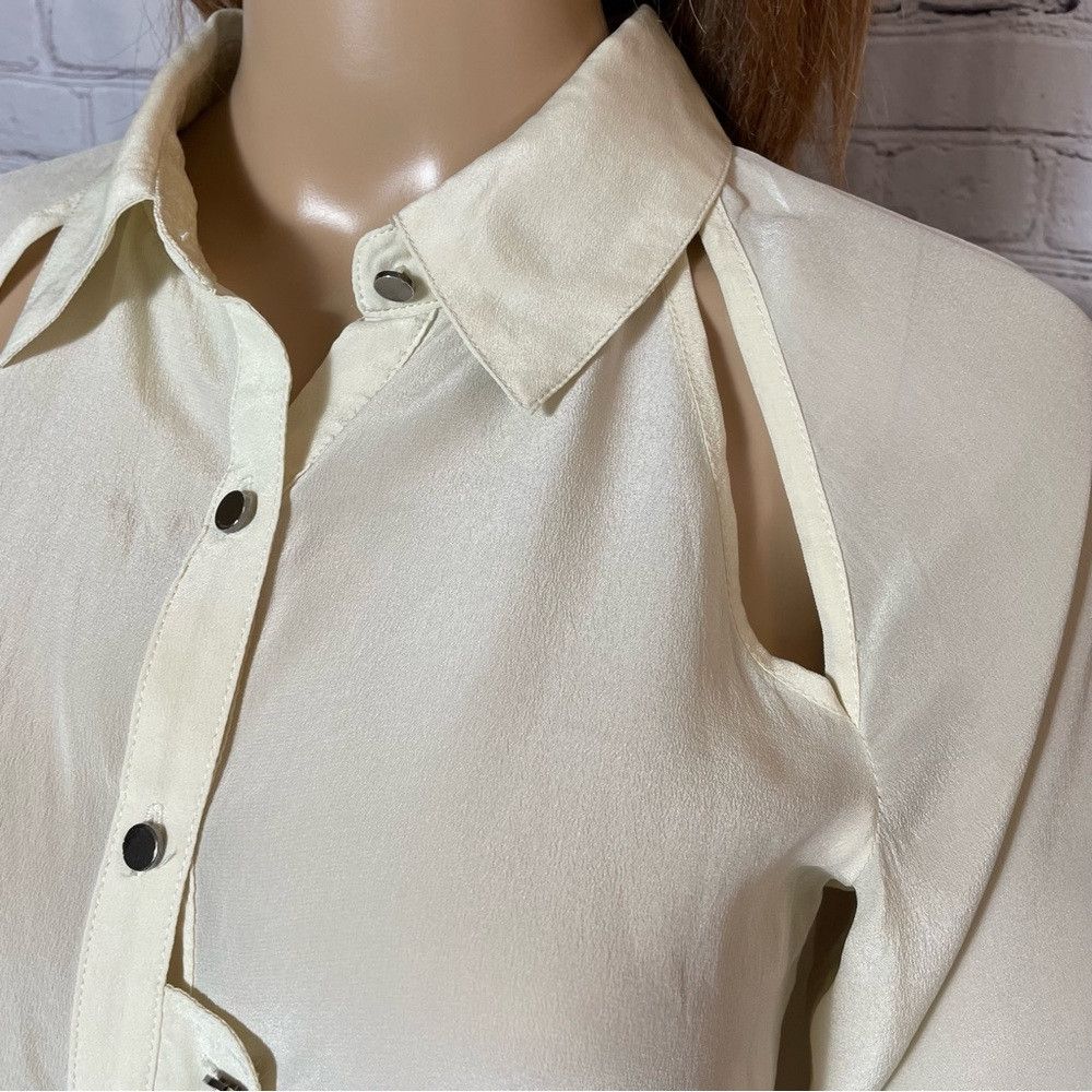 Other Aryn K Silk Lace Ivory Long Sleeve Cut Out Blouse Size S Size S / US 4 / IT 40 - 9 Thumbnail