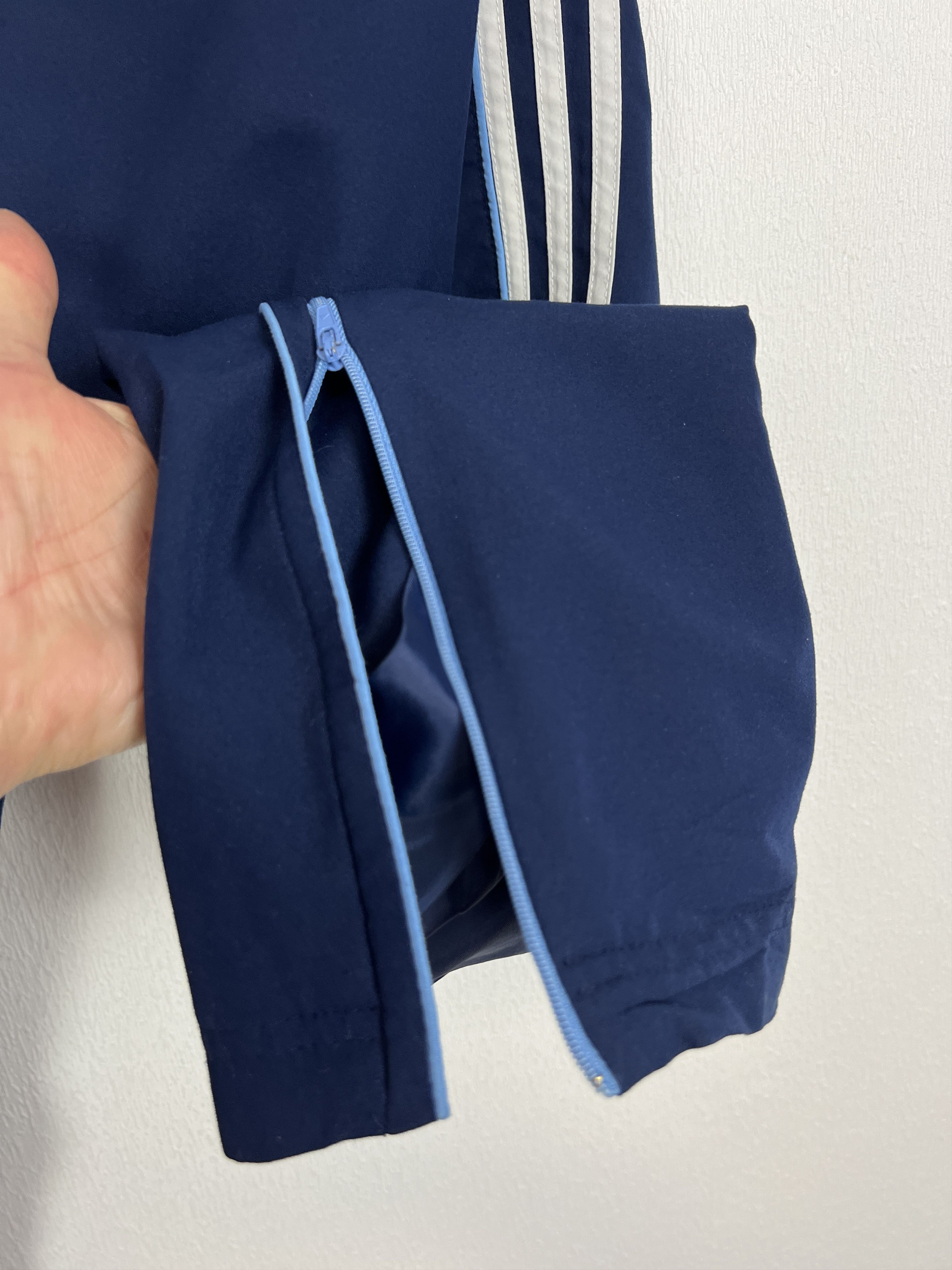 Adidas Vintage Adidas Real Madrid Football Pants Sweatpants M Size US 32 / EU 48 - 7 Thumbnail