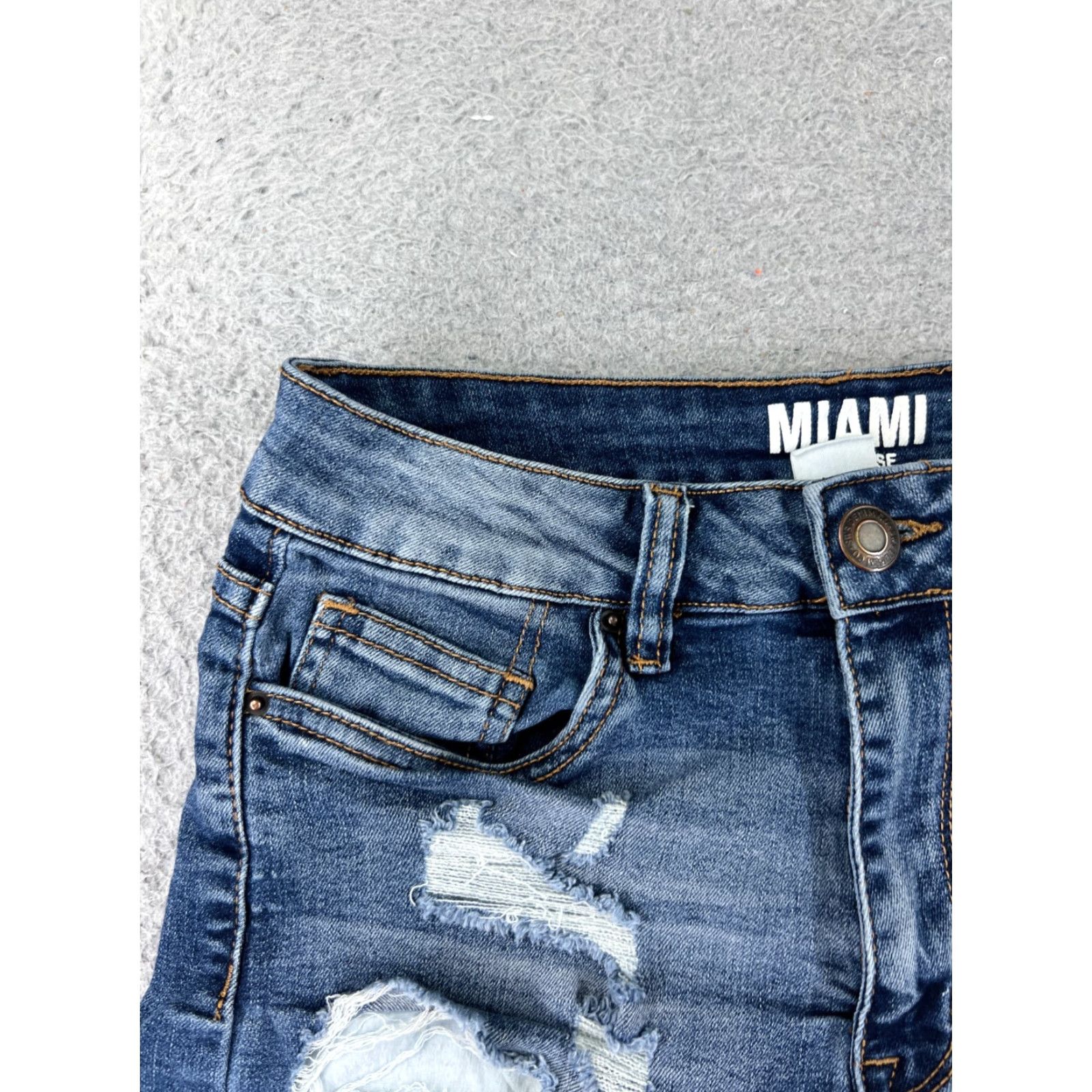 Vintage Miami Womens Shorts 5 Blue Denim Jean Distressed Cutoff High Rise 25x2 Size 27" / US 4 / IT 40 - 4 Thumbnail
