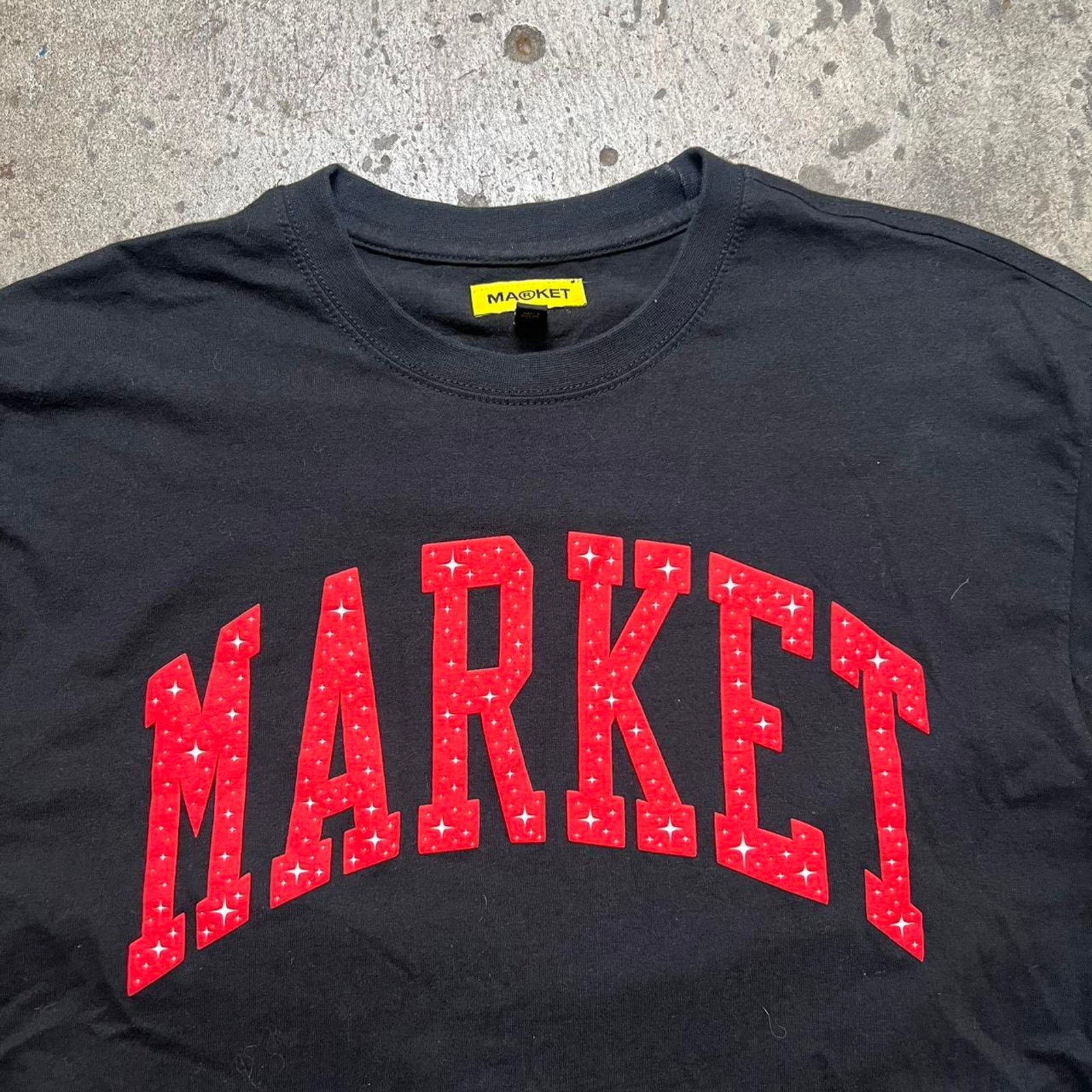 Market Black and red Market streetwear tee men’s size L arch logo Size US L / EU 52-54 / 3 - 3 Thumbnail