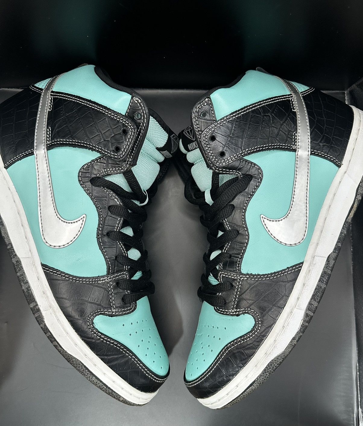 Tiffany dunks