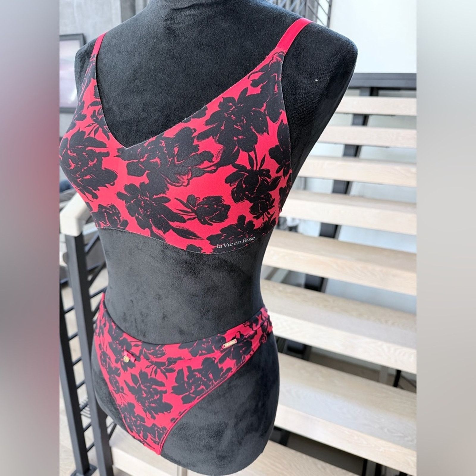 la Vie en Rose Floral Red & Black Lingerie matching set size S Size ONE SIZE - 2 Thumbnail