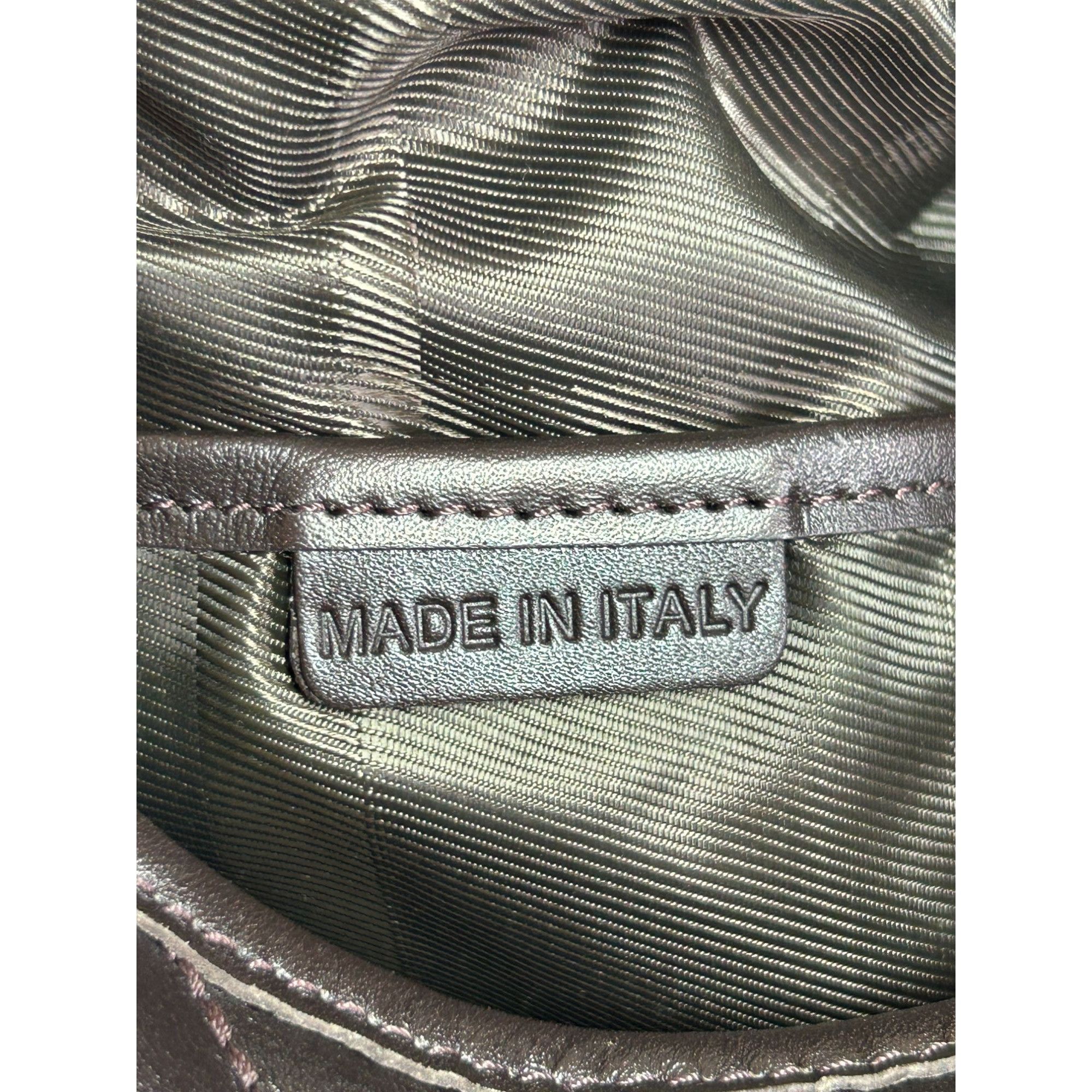 Burberry Burberry Hoxton Quilted Leather Hobo Bag in Brown - PreOwned Size ONE SIZE - 4 Thumbnail