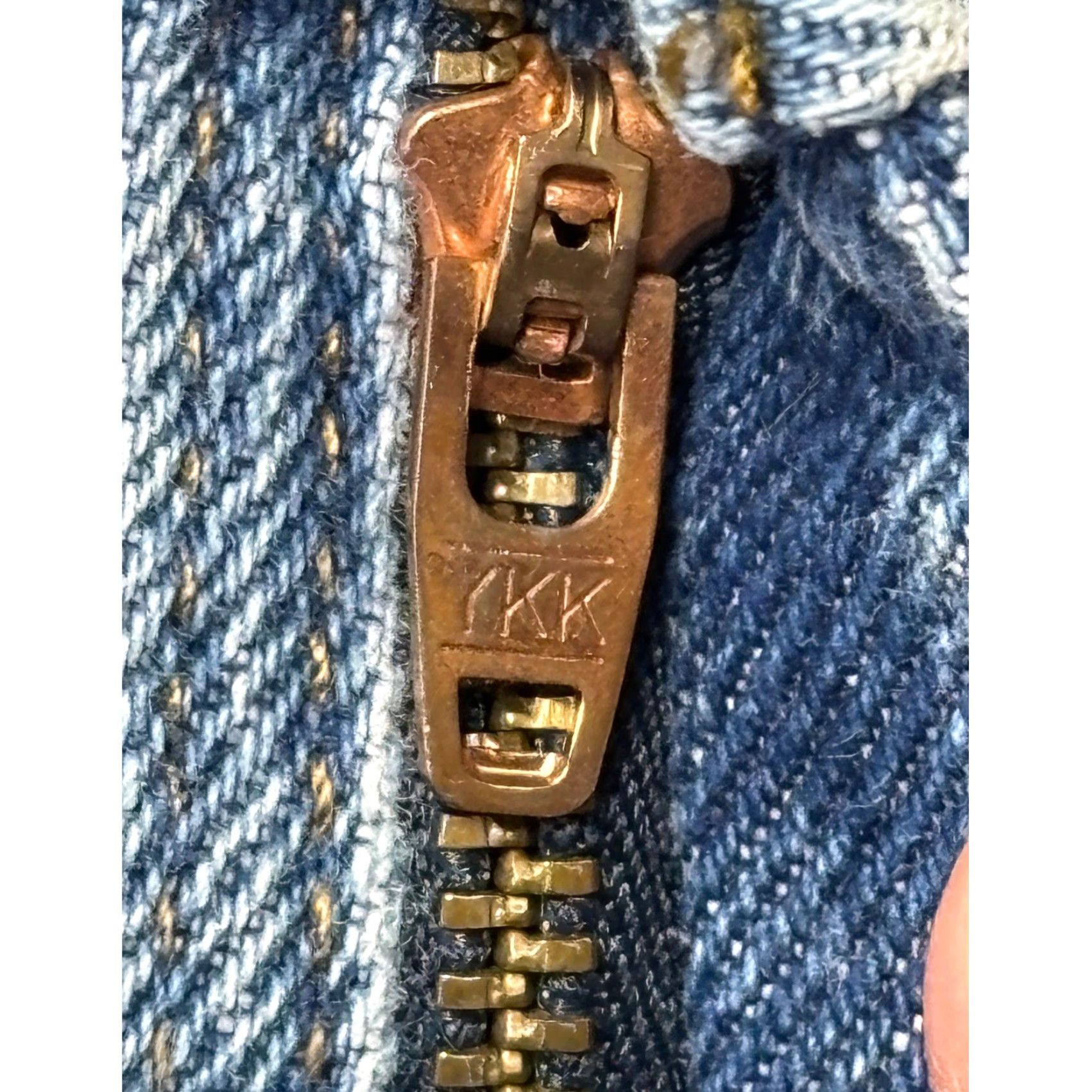 Vintage LL Bean Natural Fit Mens Jeans 40x28 Blue 100% Cotton Denim Straight Relaxed Five-Pocket Zip Button Closure Leather Patch Mens Size US 40 / EU 56 - 3 Thumbnail