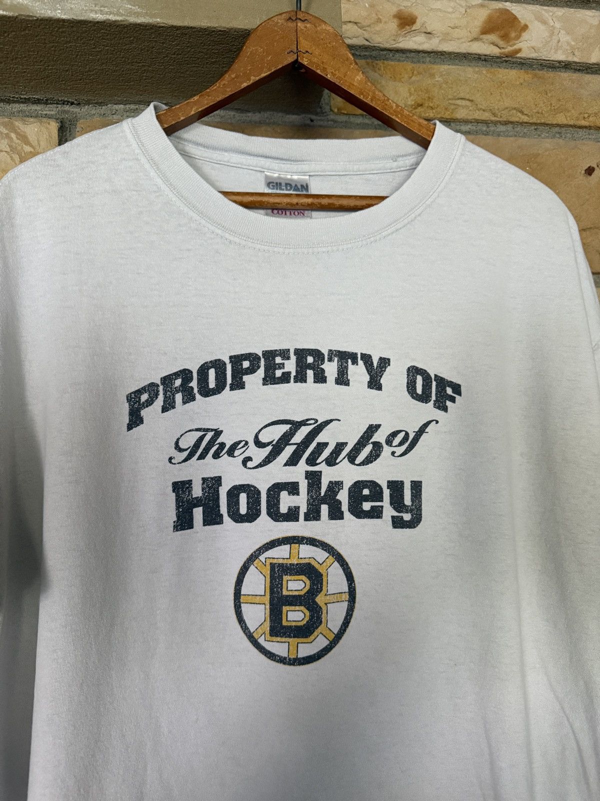 Vintage Vintage Y2K Boston Bruins Hub of Hockey Graphic Tee Size US XL / EU 56 / 4 - 2 Thumbnail