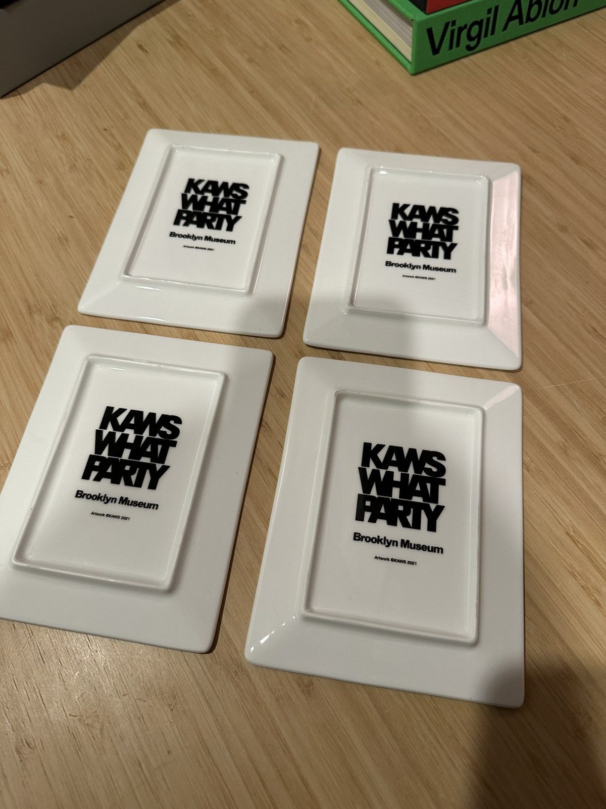 Kaws Kaws “WHAT PARTY” Plates Size ONE SIZE - 2 Thumbnail