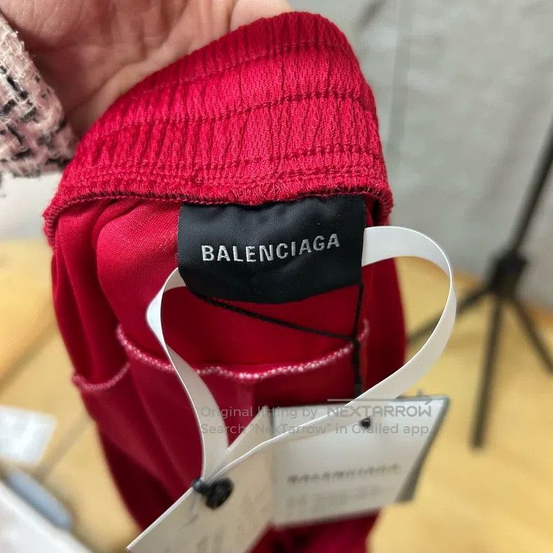 Balenciaga Balenciaga size M Manchester United Red Mesh Sports Shorts Size US 27 - 3 Thumbnail