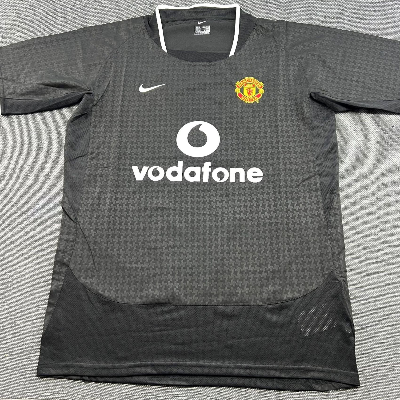 Nike Nike Manchester City 2003 2004 2005 Mens Football Jersey Sz M Gray Short Sleeve T-Shirt Pullover Moisutre Wicking Quick Dry Athletic Jersey Size US M / EU 48-50 / 2 - 4 Thumbnail