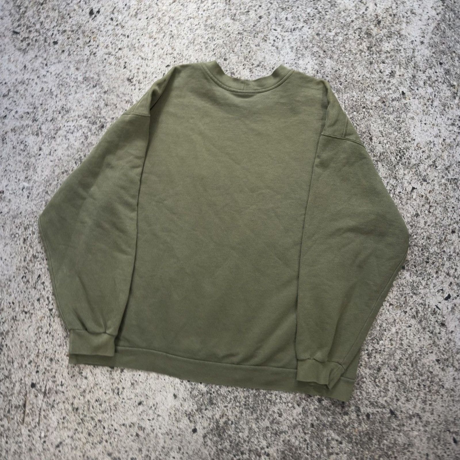 Nike Thrashed Faded 90s Nike Green Logo Sweatshirt ERD Grunge Size US XL / EU 56 / 4 - 18 Thumbnail