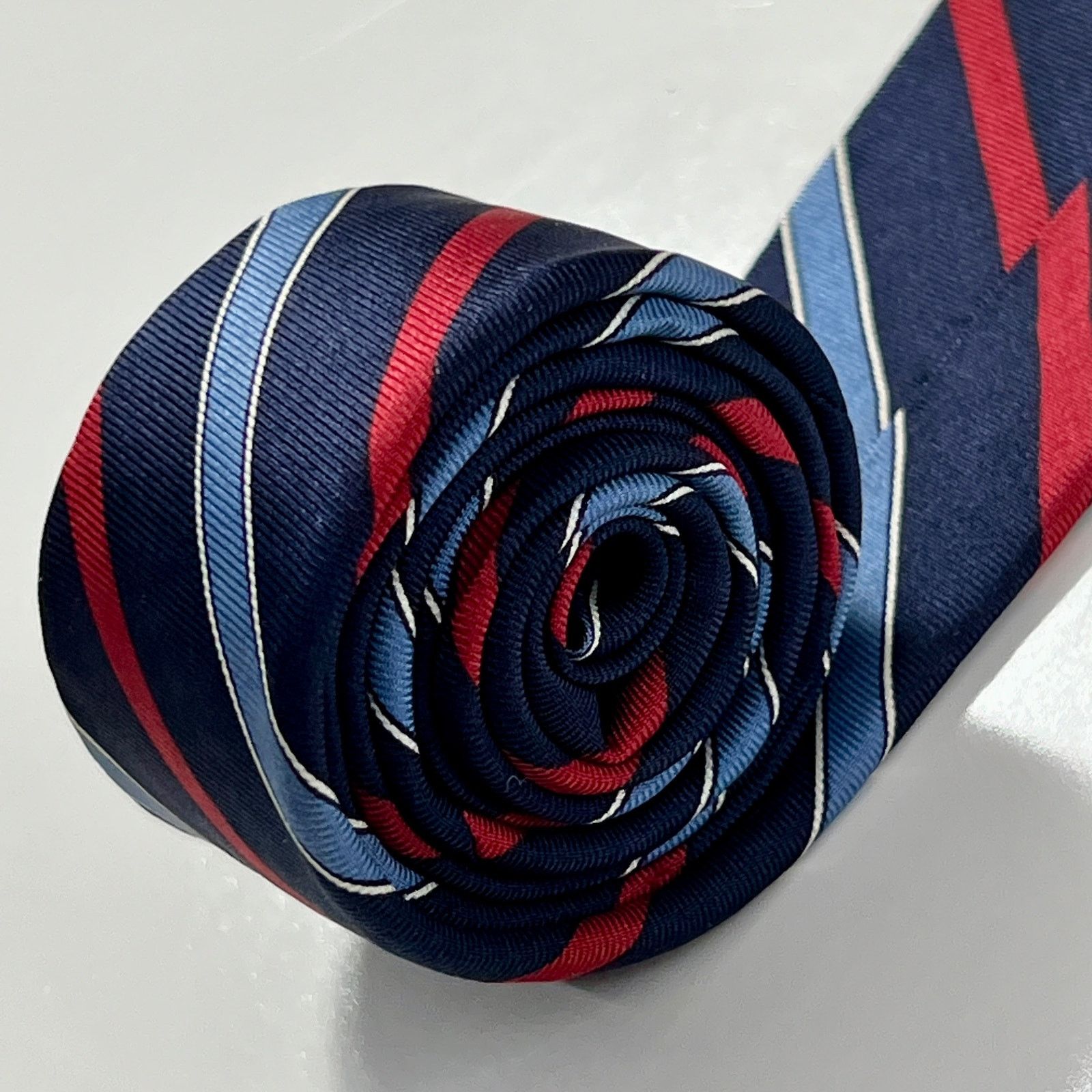 Yves Saint Laurent Yves Saint Laurant YSL Men's Tie Black Blue All Silk Necktie Size ONE SIZE - 8 Thumbnail
