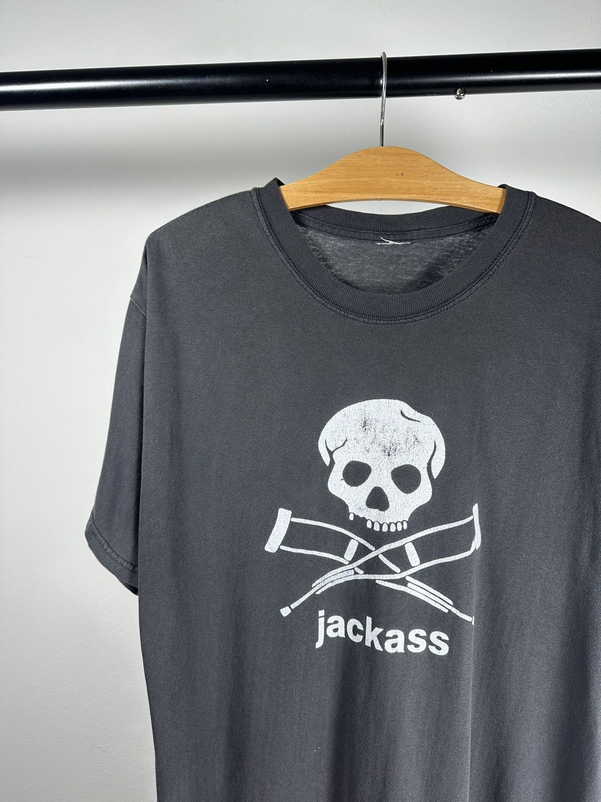 Vintage Vintage thrashed distressed jackass MTV faded tee shirt Size US XL / EU 56 / 4 - 6 Thumbnail