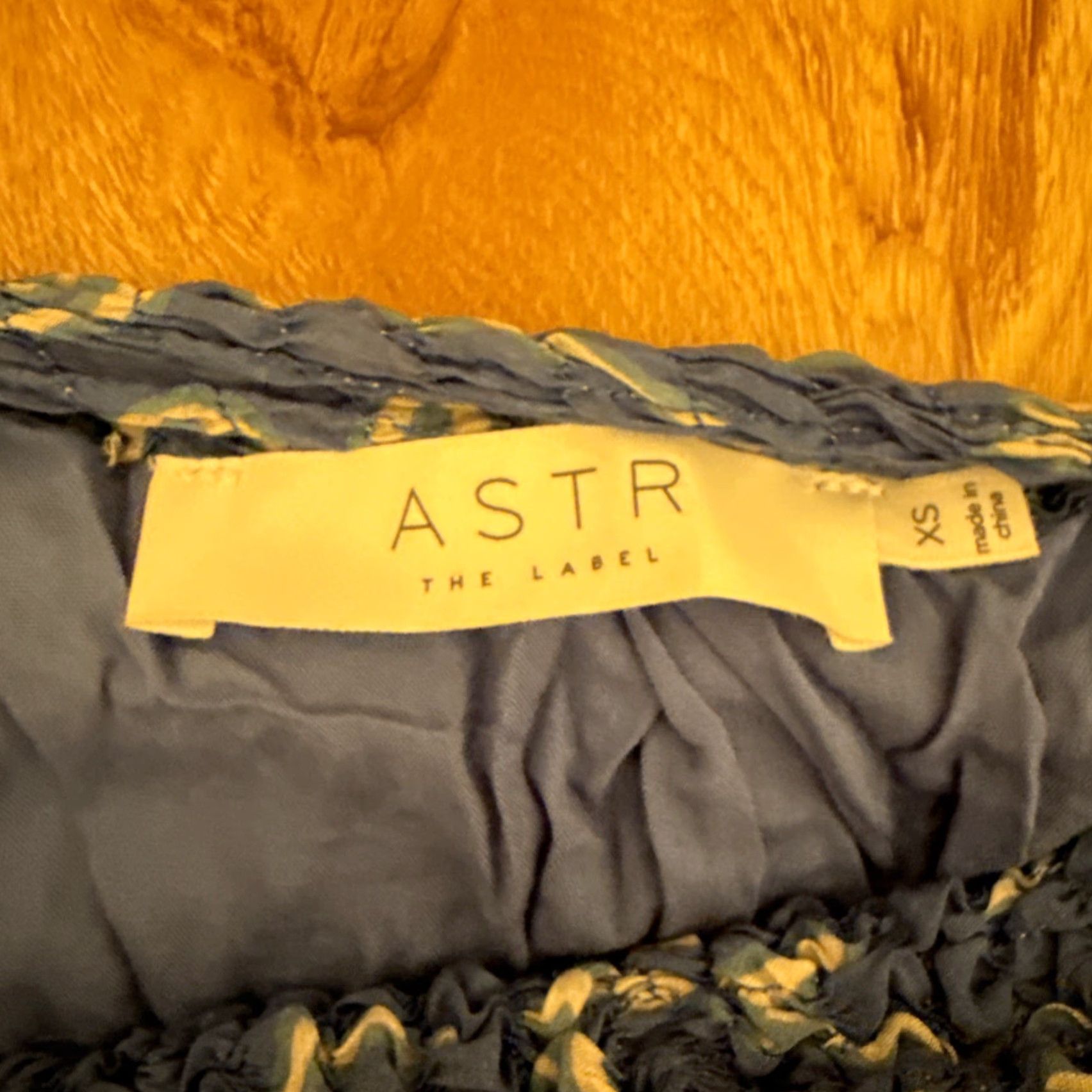 ASTR The Label ASTR the Label Tropical Print A-Line Skirt XS Blue Lemon Print Smocked Lined Women Size 26" / US 2 / IT 38 - 4 Thumbnail