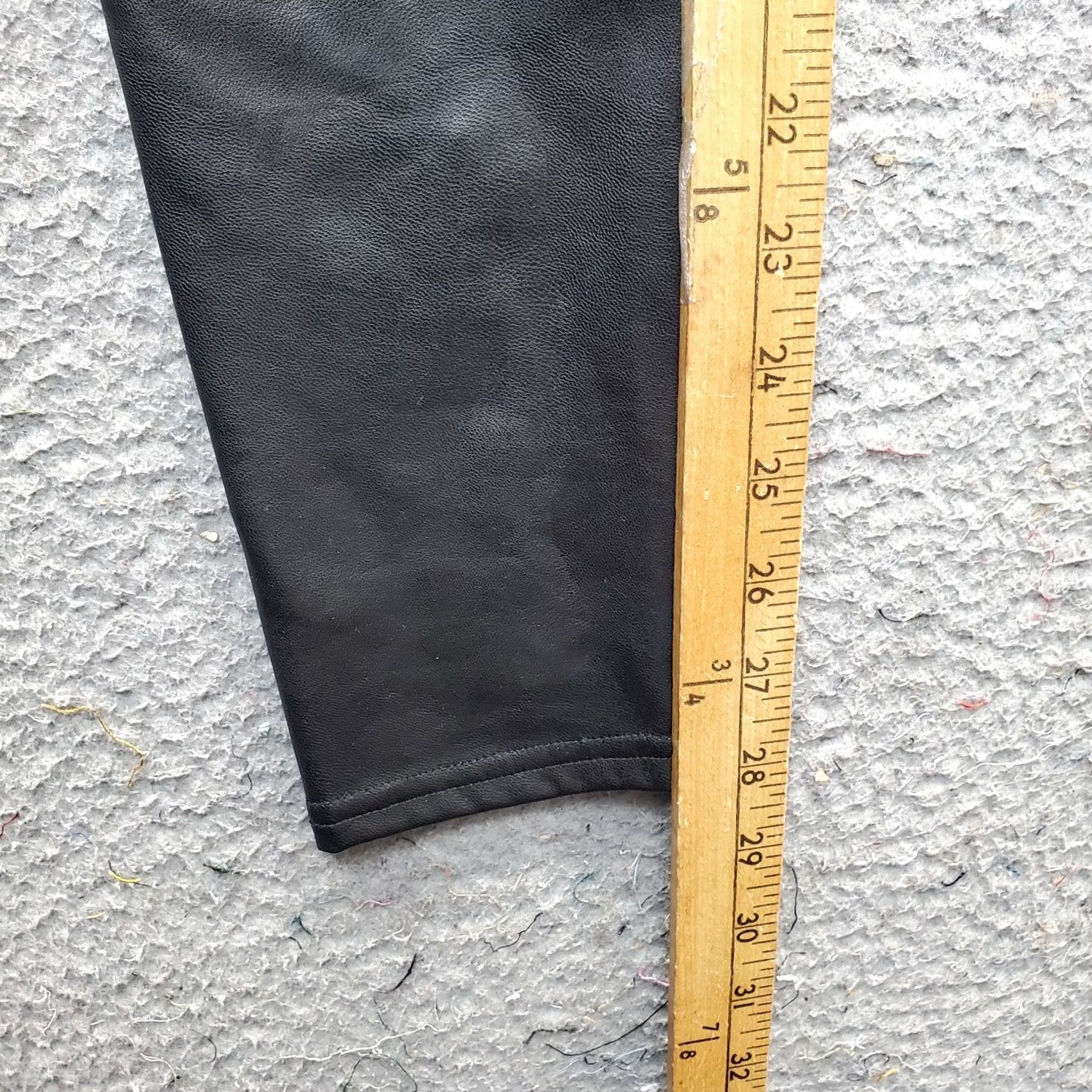 AVEC LES FILLES Avec Les Filles Womens XS Black High Waist Stretch Leggings Seams Faux Leather Size 26" / US 2 / IT 38 - 4 Thumbnail