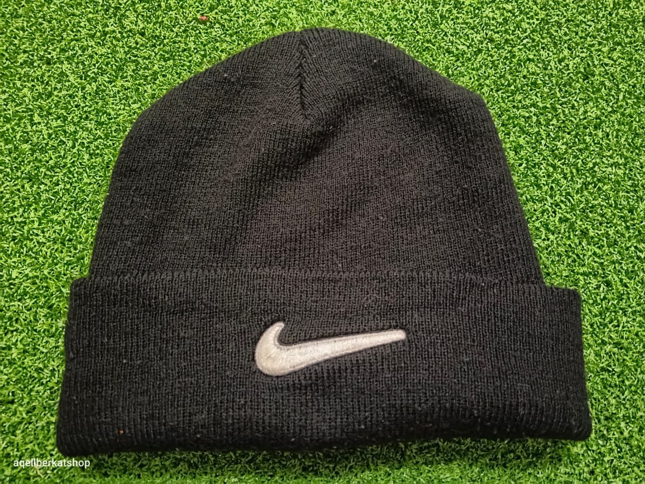Nike VTG 90S NIKE SWOOSH Taiwan Embroidered Logo Beanie Size ONE SIZE - 2 Thumbnail