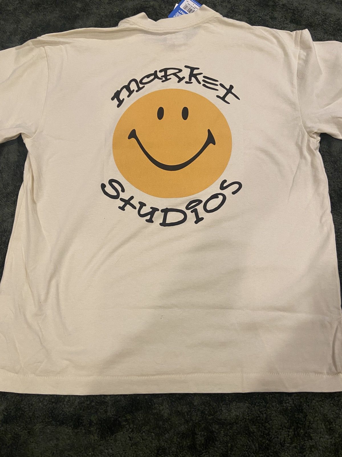 Market MARKET SMILEY ARC T SHIRT SIZE LARGE Size US L / EU 52-54 / 3 - 3 Thumbnail