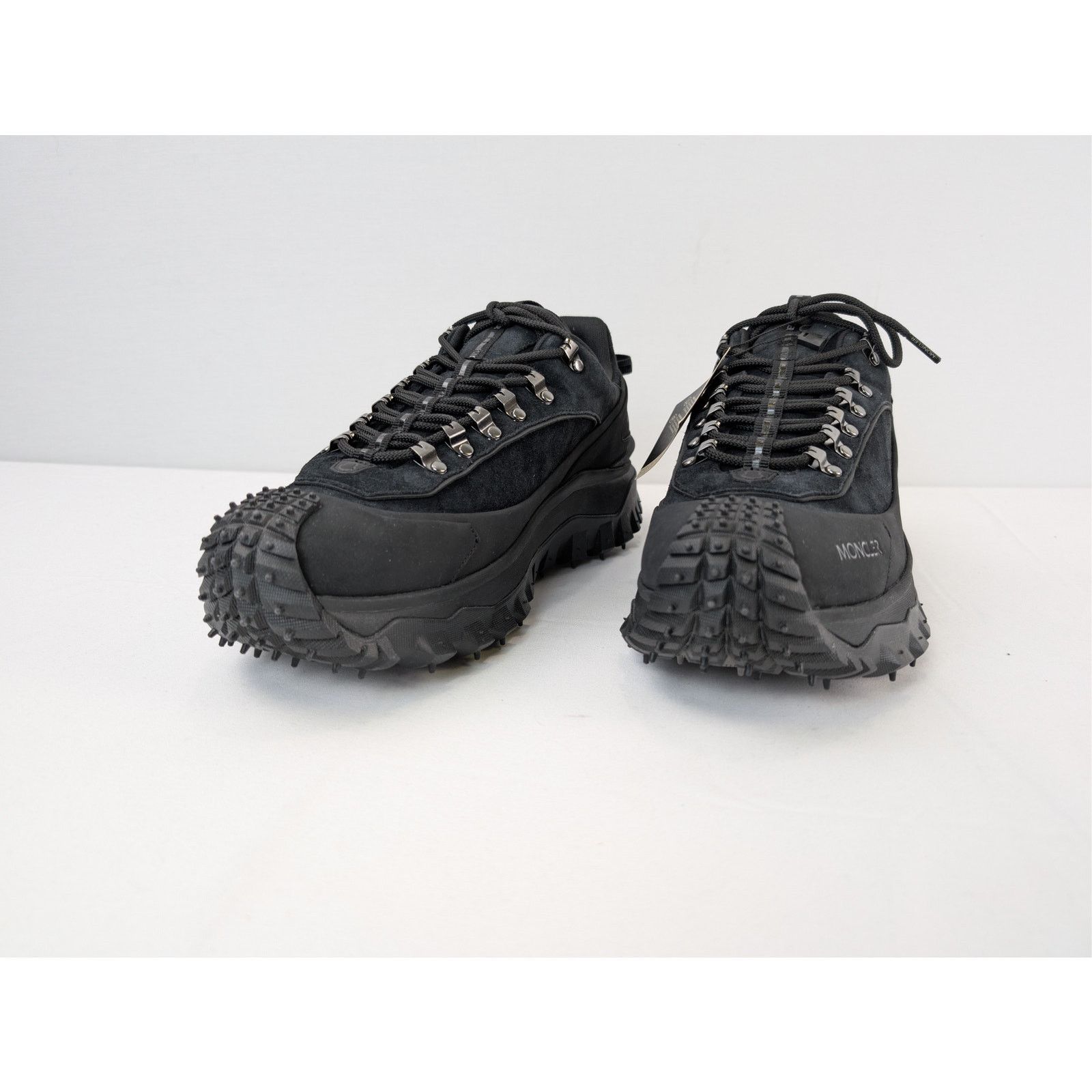 Moncler o1rshd1 Trailgrip Apex low-top sneaker with a Vibram sole Size US 12 / EU 45 - 7 Thumbnail
