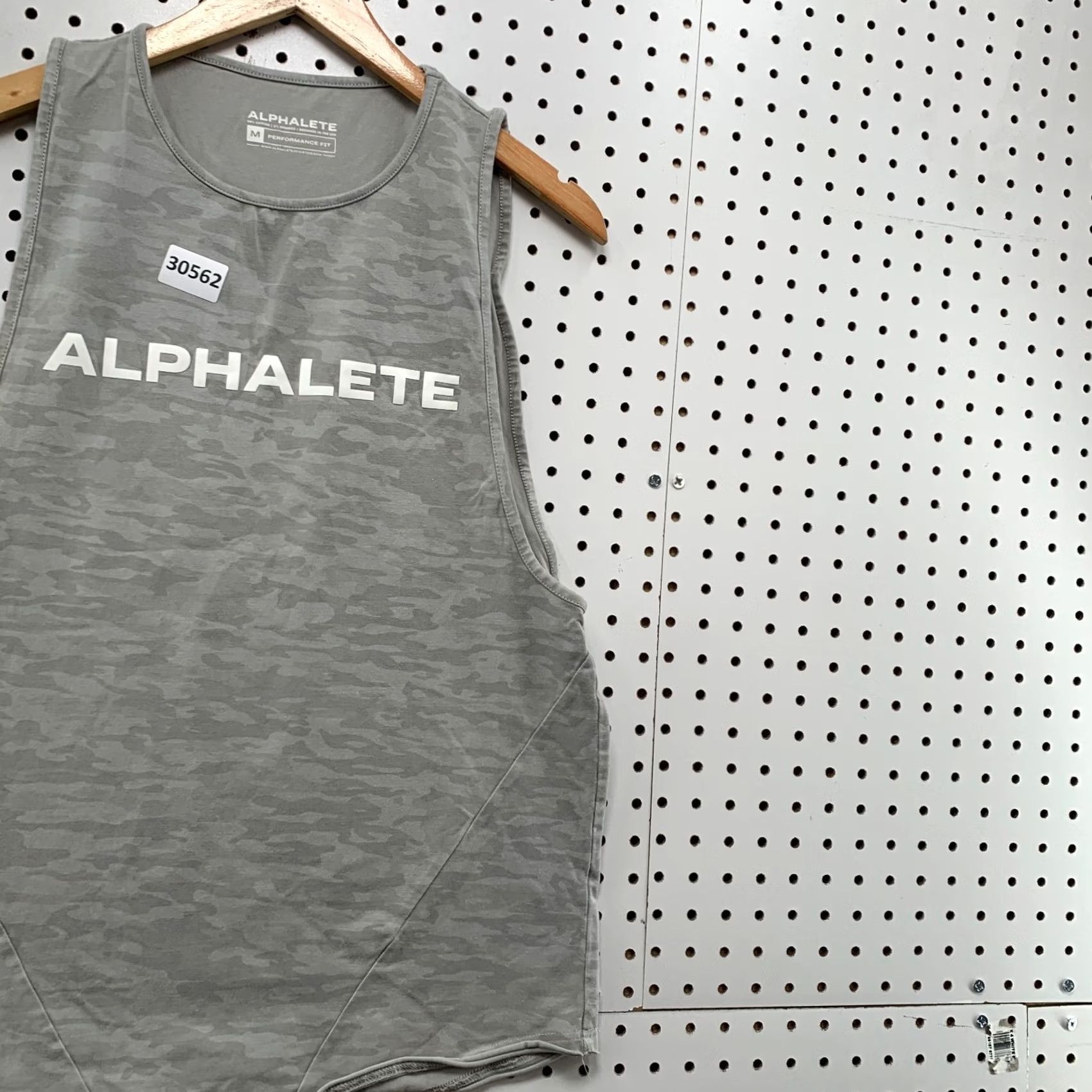 Vintage Alphalete Tank Shirt Women’s Medium Performance Gray Camouflage Size M / US 6-8 / IT 42-44 - 4 Thumbnail