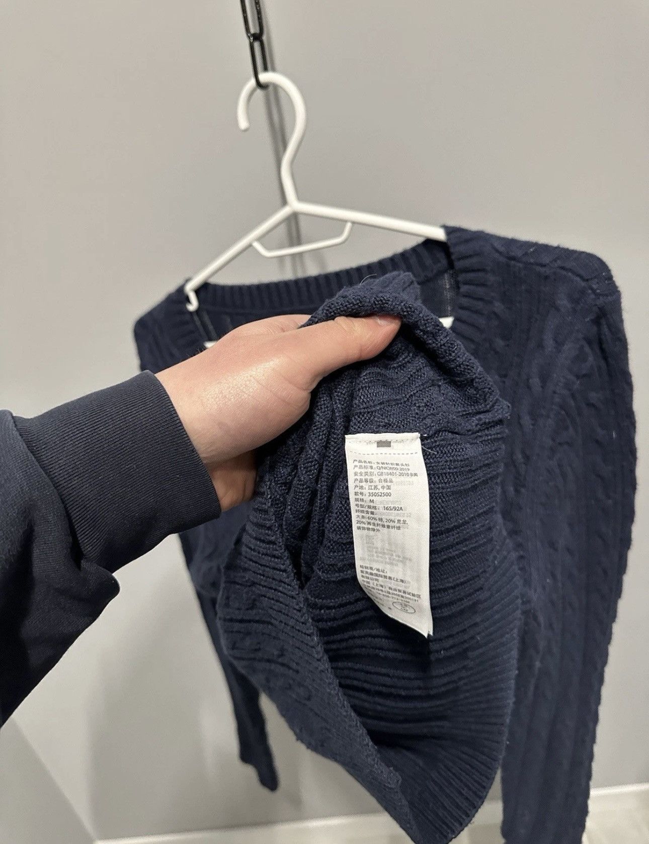 Hollister Y2K Hollister Sweater Women's Medium Blue Cable Knit V Neck Size M / US 6-8 / IT 42-44 - 8 Thumbnail