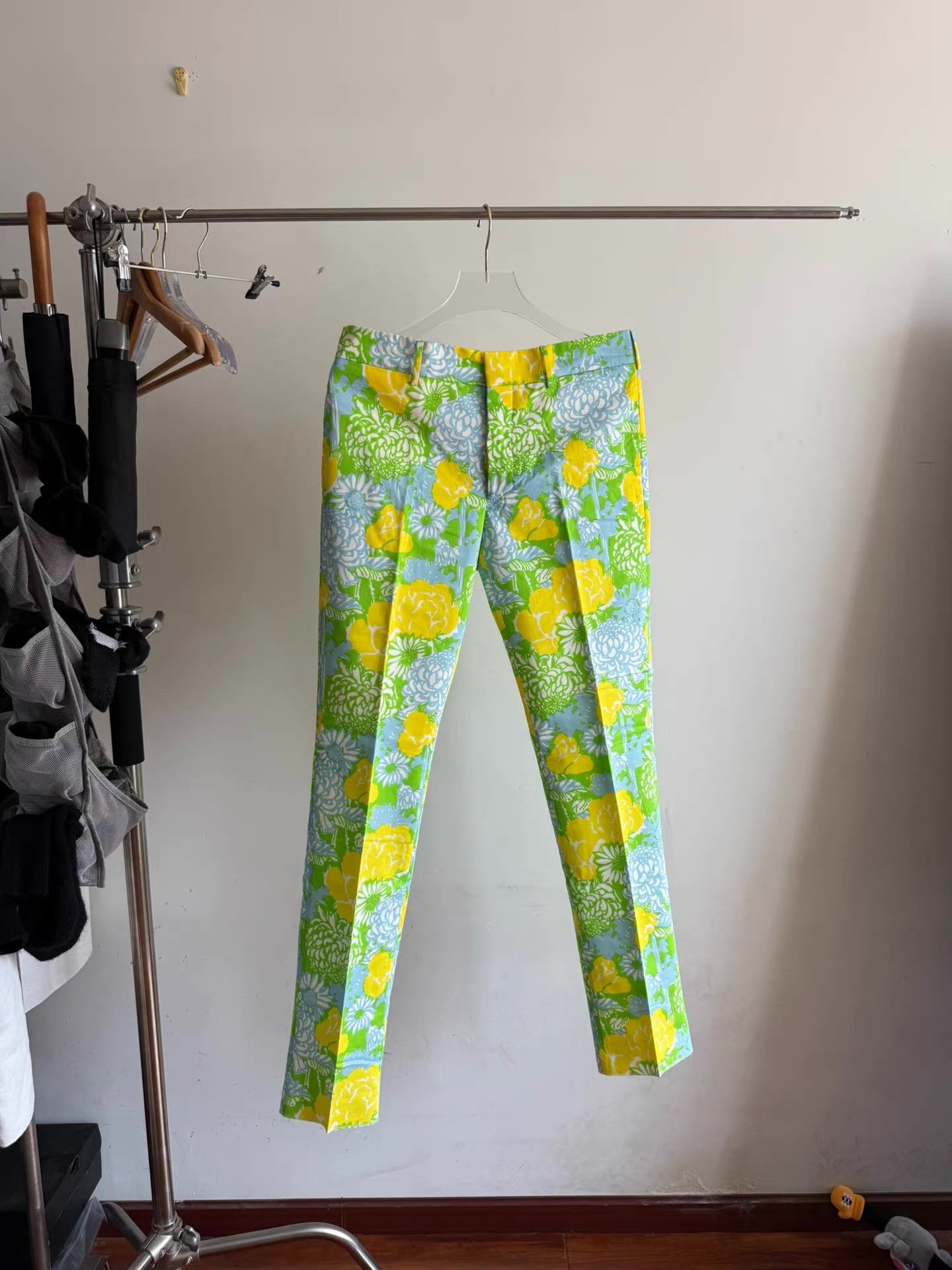 Prada Prada Exclusive Floral Trousers Q17 Size US 34 / EU 50 - 1 Thumbnail