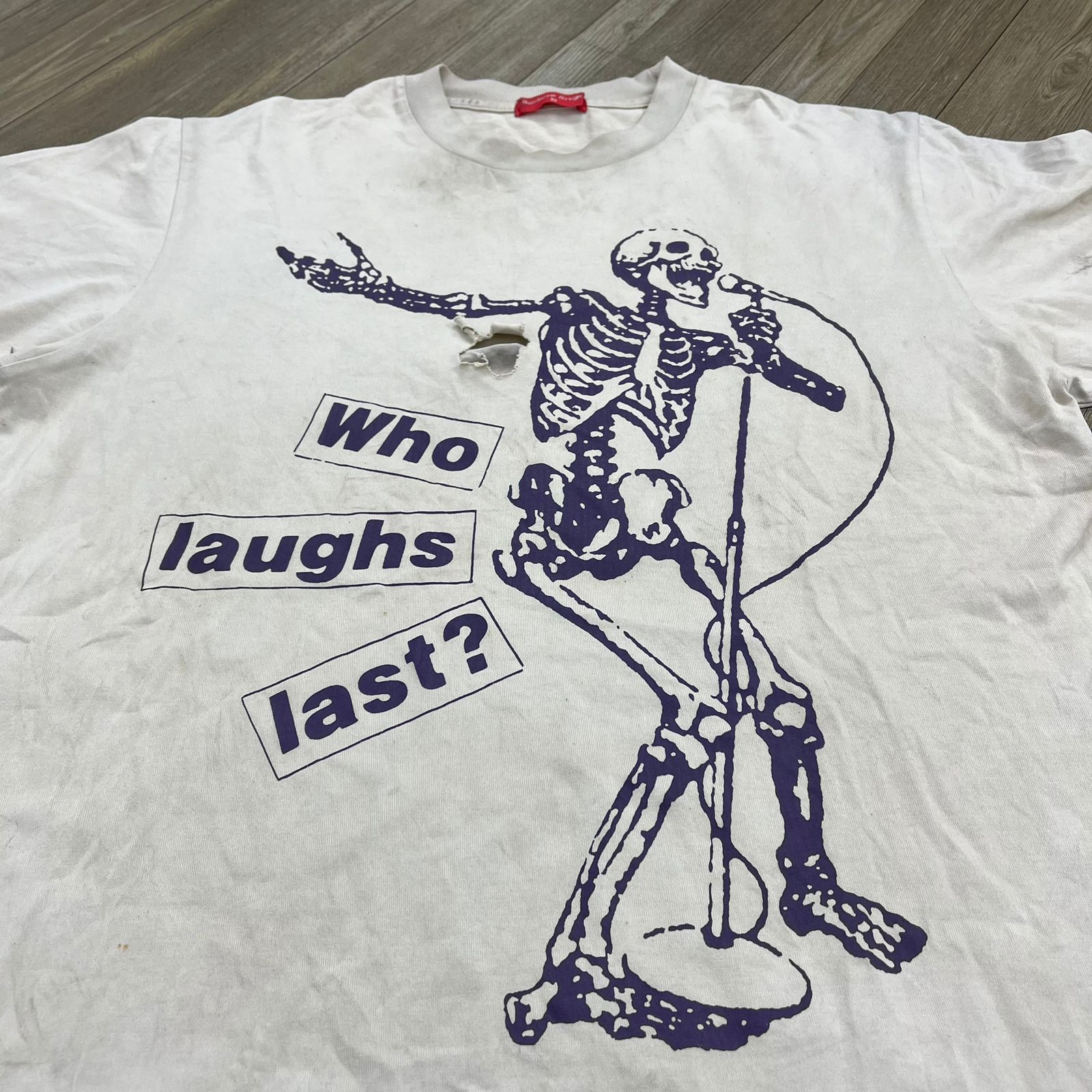 If Six Was Nine × Japanese Brand × Le Grande Bleu (L.G.B.) Barbara Kruger Who Laugh Last destroyed Tshirt Size US M / EU 48-50 / 2 - 2 Thumbnail