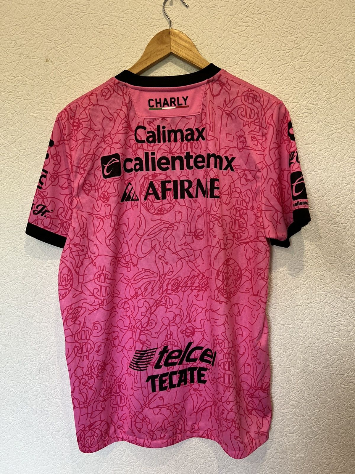 Other Club Tijuana 2020/2021 October Pink Kit Soccer Jersey Charly Size US L / EU 52-54 / 3 - 8 Thumbnail