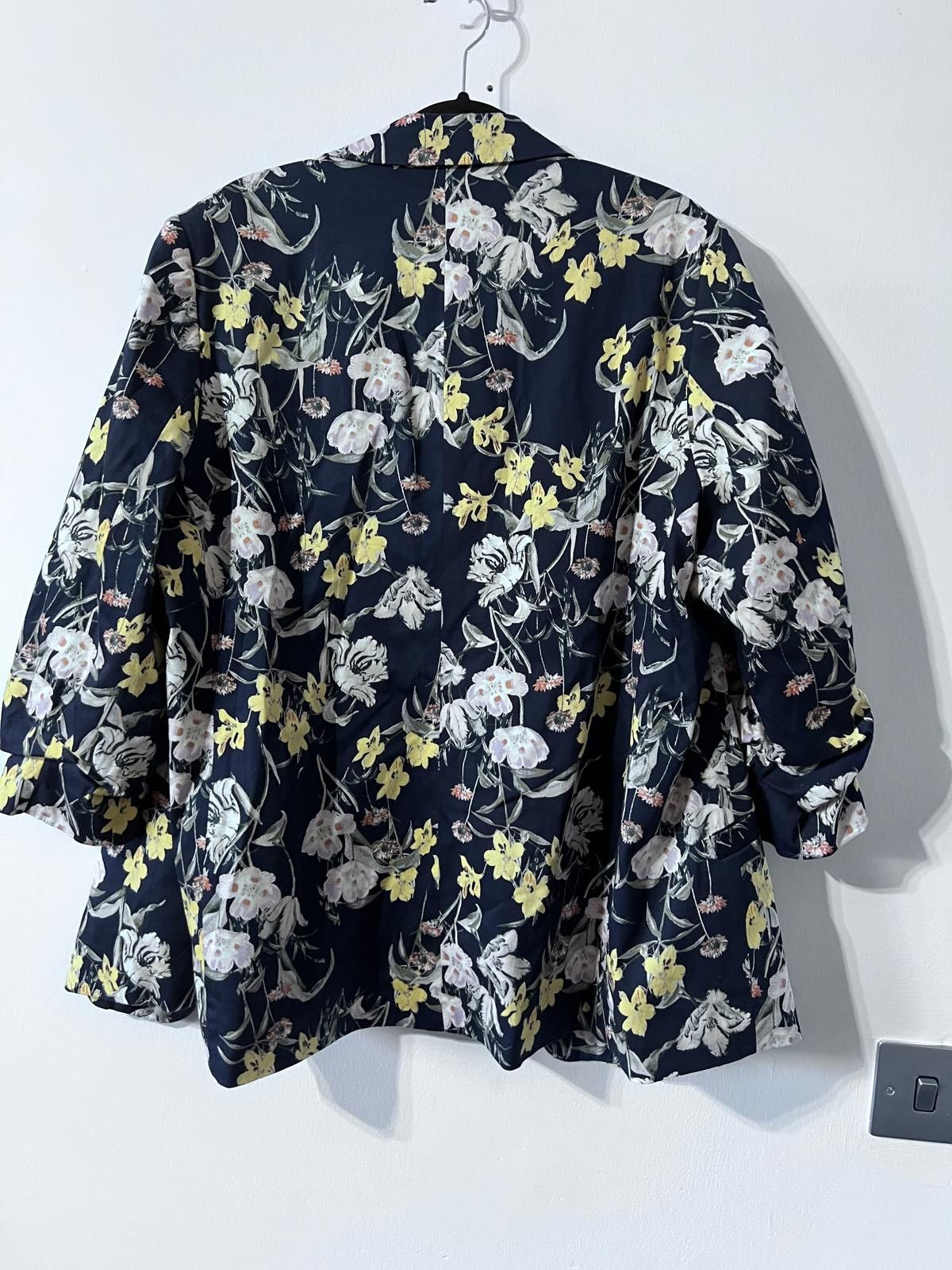Other Dorothy Perkins Navy Floral Blazer – Size UK 20 Size XXL / US 16-18 / IT 52-54 - 7 Thumbnail