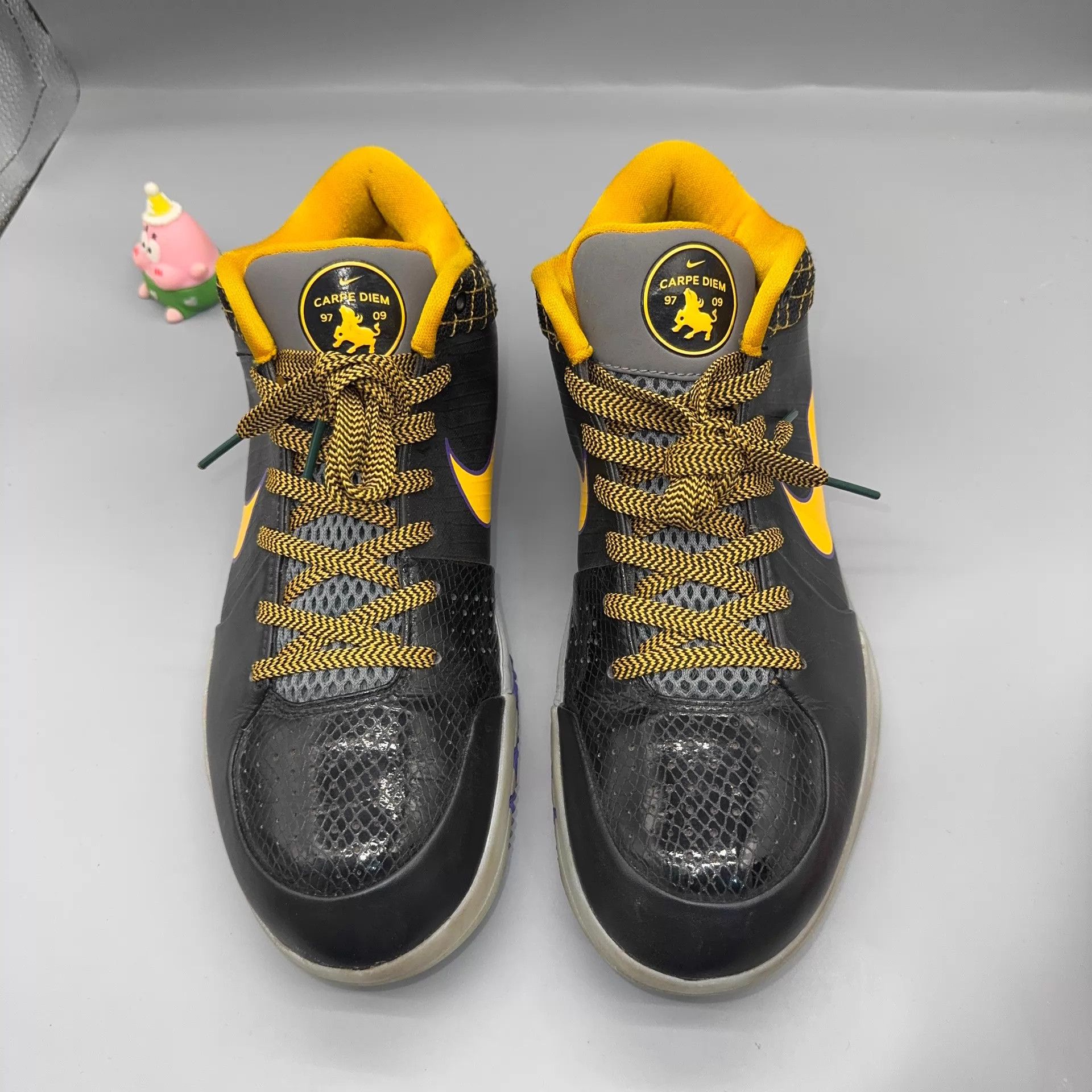 Nike Nike Kobe 4 'Carpe Diem' Black/Yellow 43 Size US 10 / EU 43 - 2 Thumbnail