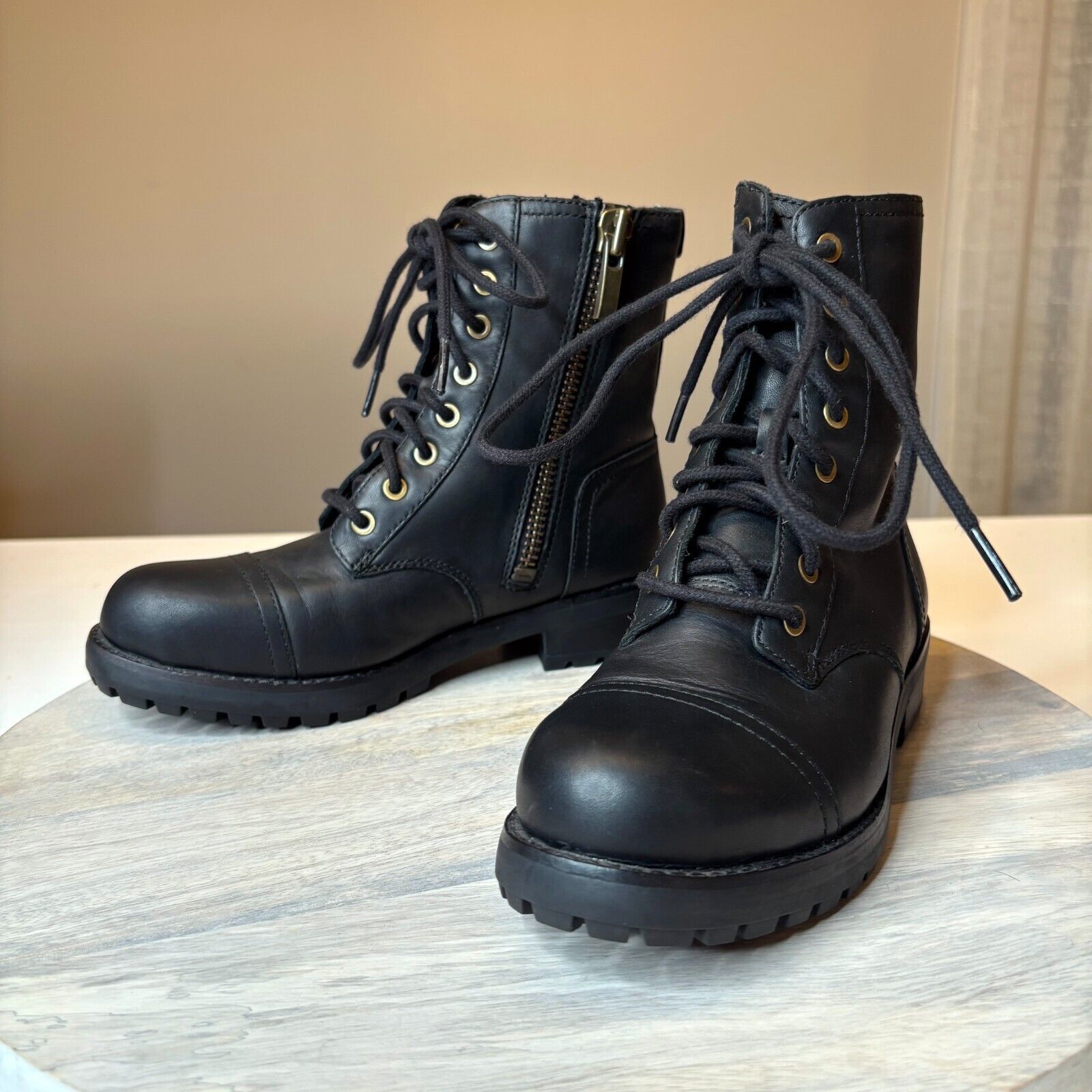 Ugg Ugg Australia Women's Kilmer Black Leather Boots US Size 5 Size US 5 / IT 35 - 1 Thumbnail