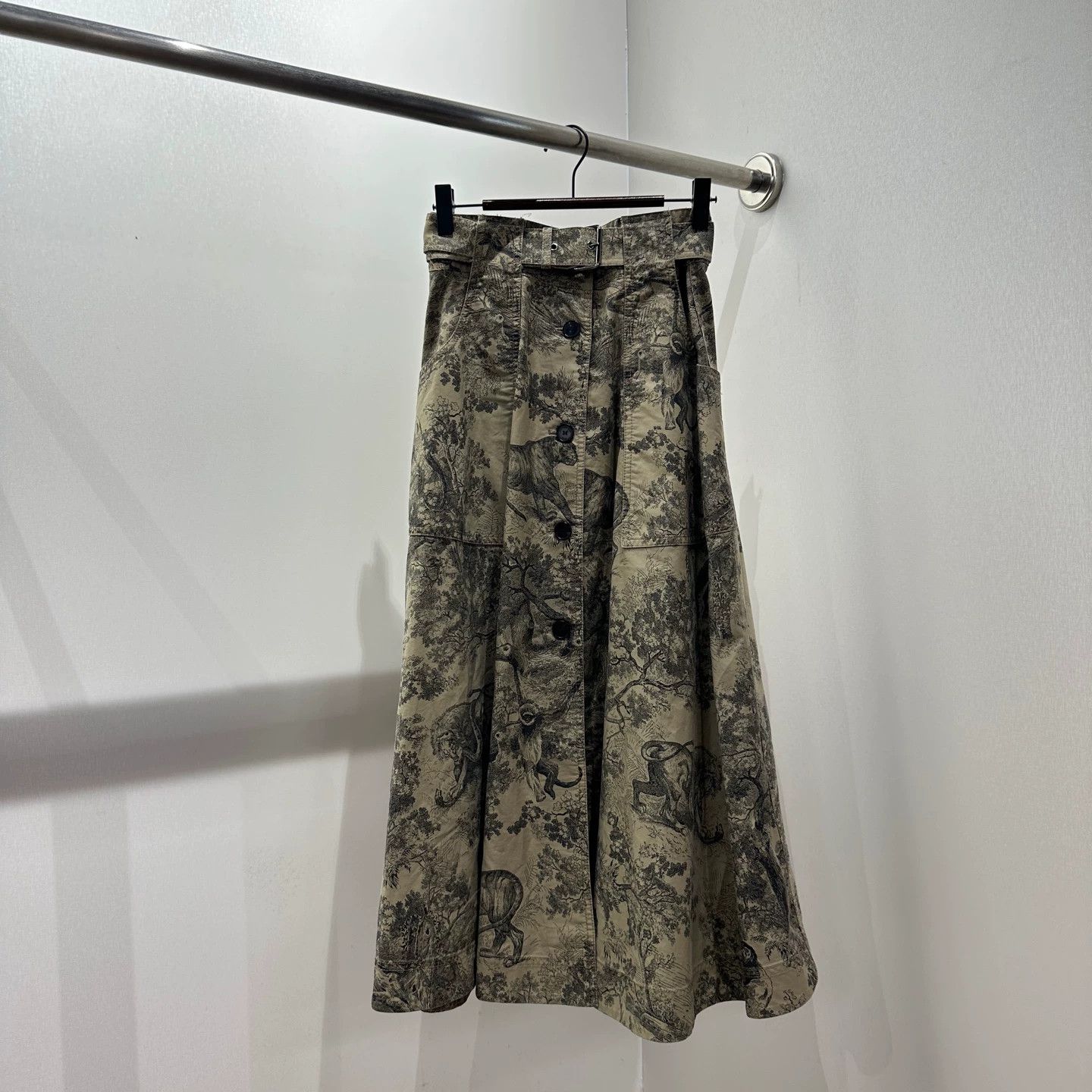 Dior Dior feb367 all-over animal print midlength skirt 36 Size 26" / US 2 / IT 38 - 1 Thumbnail