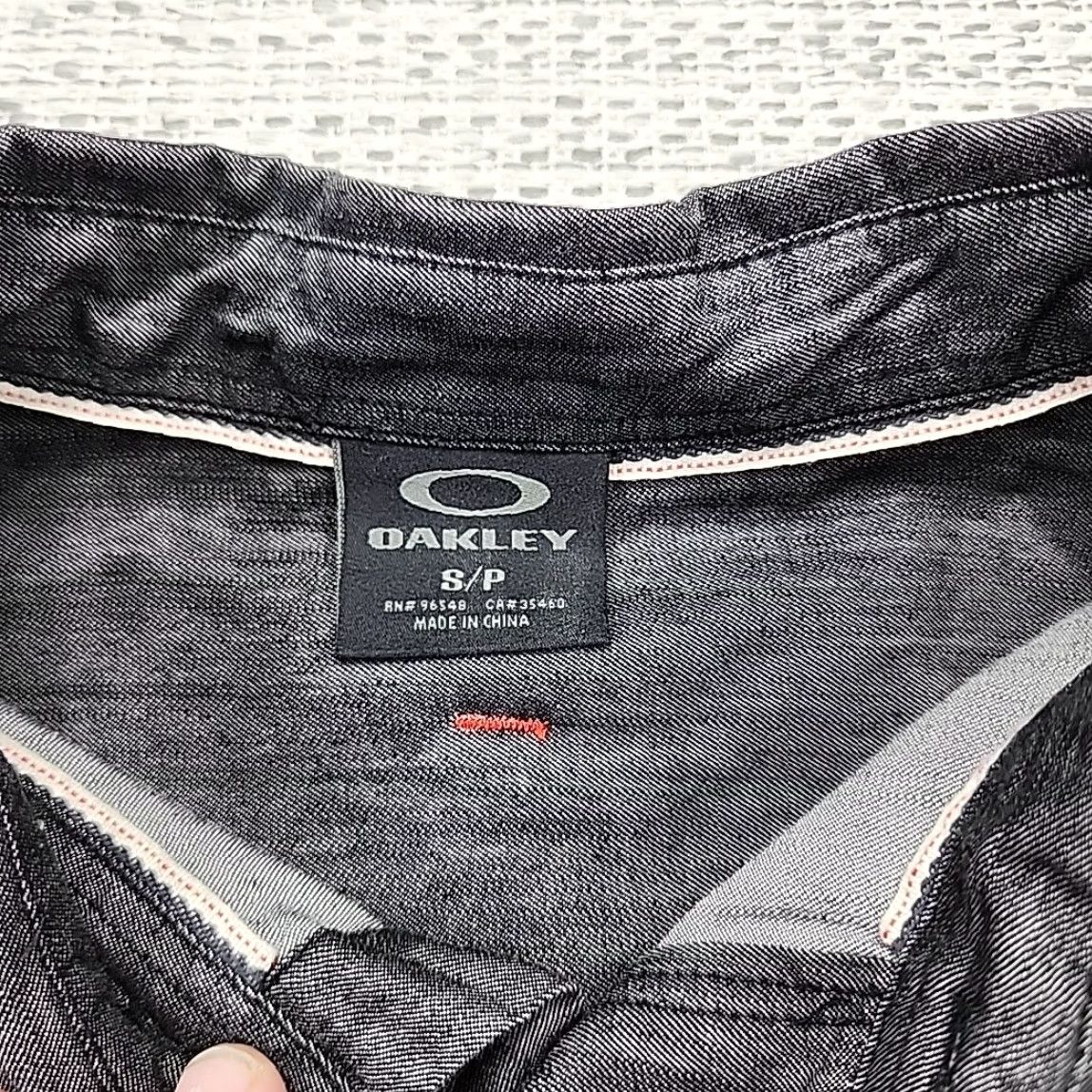 Oakley Oakley Button-Up Shirt Mens Small Gray Long Sleeve Plush Flannel Casual Size US S / EU 44-46 / 1 - 5 Thumbnail