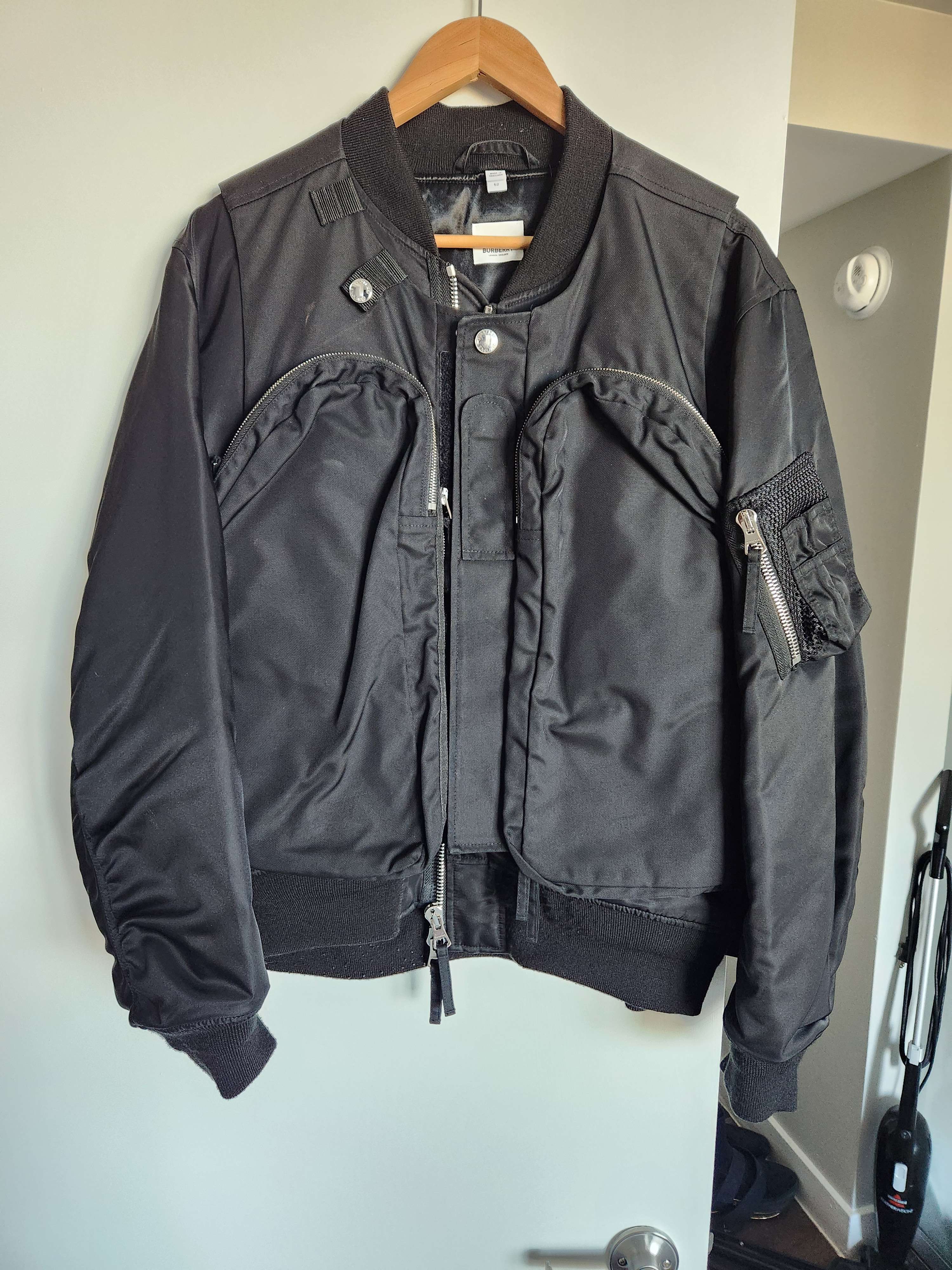 Burberry Burberry Bomber Jacket & Gilet Vest Size US L / EU 52-54 / 3 - 2 Thumbnail