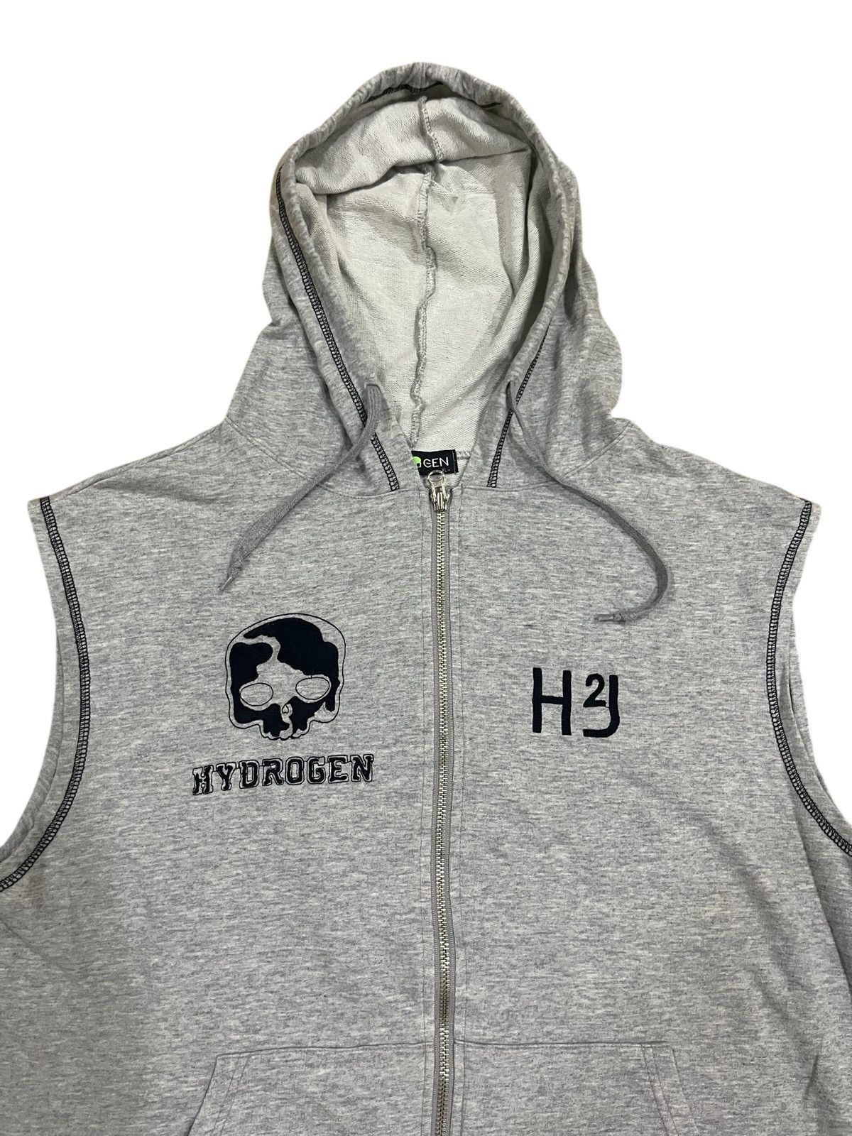 HYDROGEN HYDROGEN SLEEVELESS ZIP UP HOODIE SKULL LOGO H2J Size US L / EU 52-54 / 3 - 2 Thumbnail