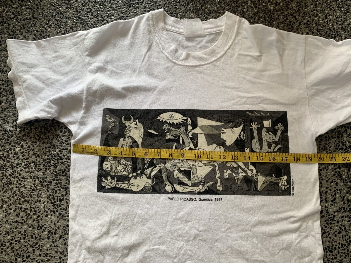 Arts & Science Vintage 2001 Pablo Picasso Art T shirt Size US M / EU 48-50 / 2 - 7 Thumbnail