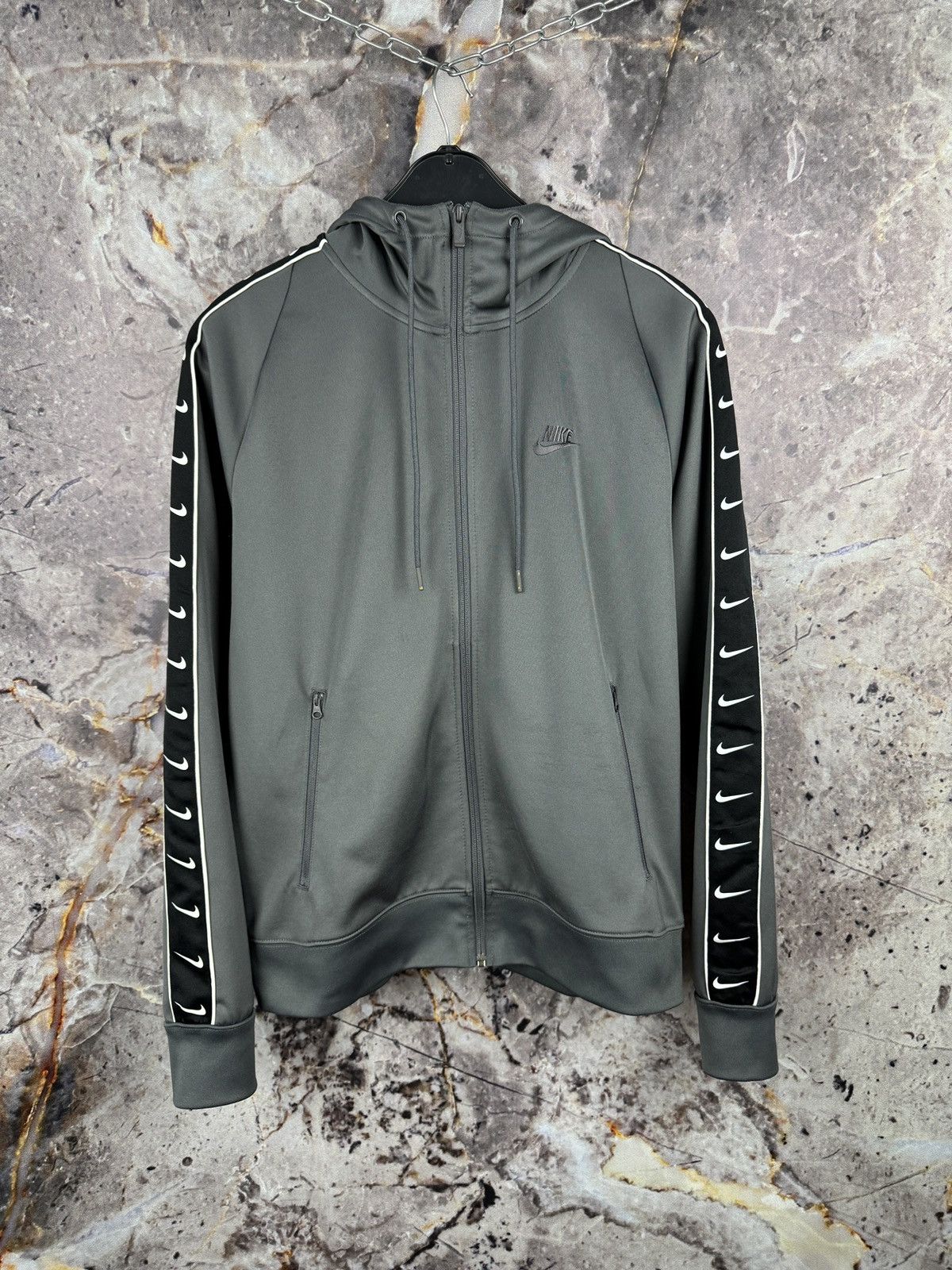 Nike Nike Repeat Swoosh Full Zip Hoodie Grey Black Track Jacket Size US M / EU 48-50 / 2 - 1 Thumbnail