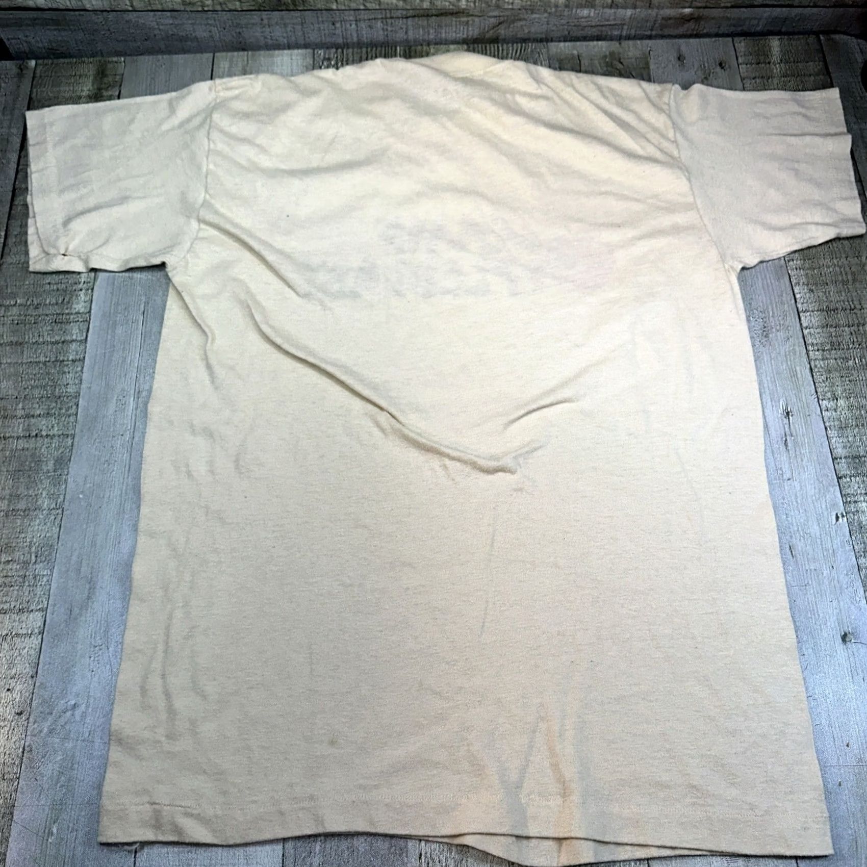 Vintage VINTAGE 1980s Sportswear T-Shirt Beige Size L Women USA 42/44 Single Stitch (note: 42/44 as size) Size L / US 10 / IT 46 - 8 Thumbnail