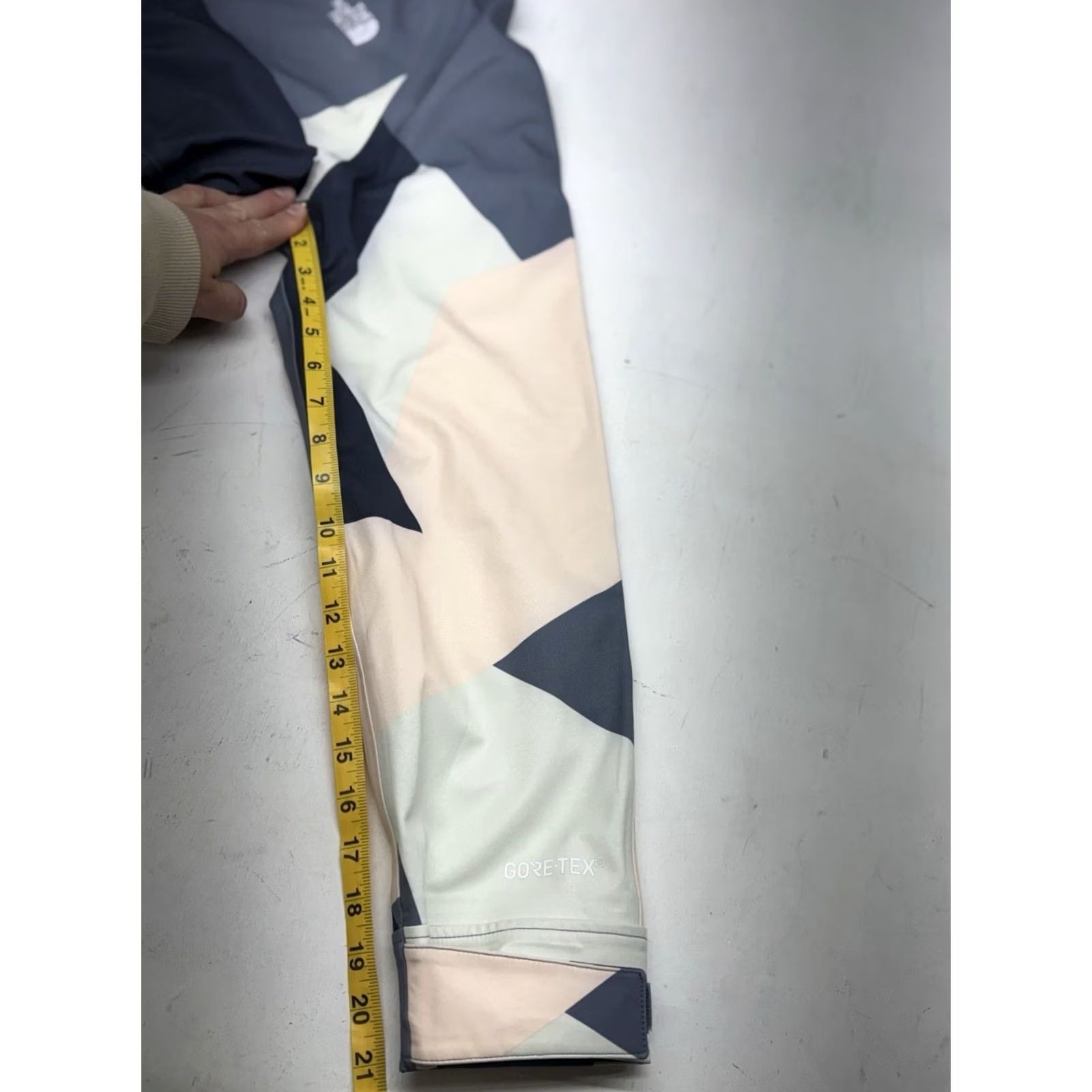 The North Face The North Face Apex Flex GORE-TEX Anorak Jacket Multicolor Geometric Men's M Hooded Waterproof Windproof Front Pocket Size US M / EU 48-50 / 2 - 7 Thumbnail