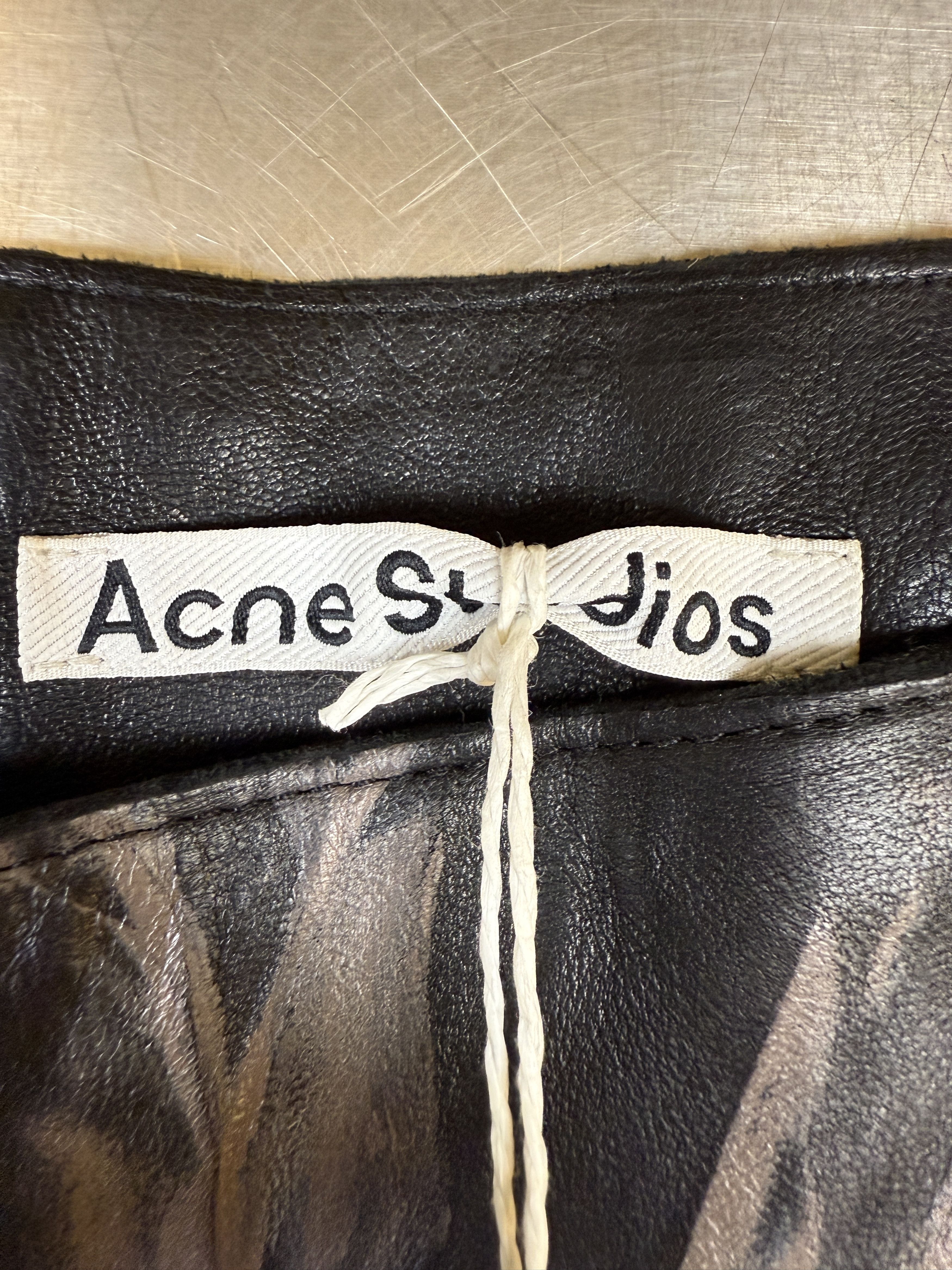 Acne Studios $2150 Acne Studios Distressed Crinkled Leather Pants Size 28" / US 6 / IT 42 - 9 Thumbnail