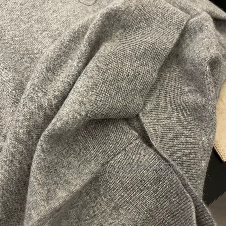Valentino Valentino Cashmere crew neck knitted sweater Size S / US 4 / IT 40 - 5 Thumbnail