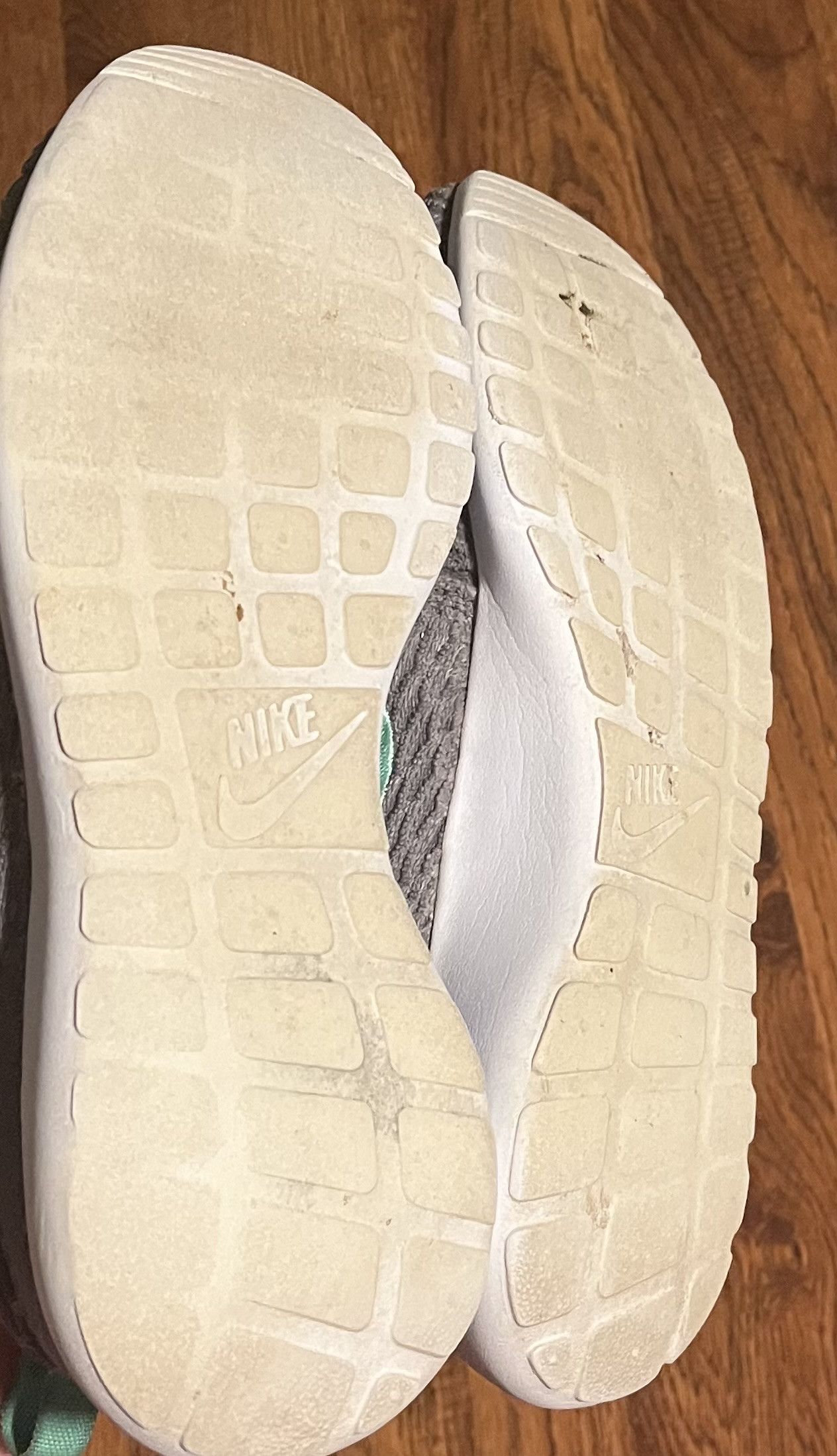 Nike Nike Roshe One iD Grey Mint Green Custom Sneakers Size US 9.5 / IT 39.5 - 7 Thumbnail
