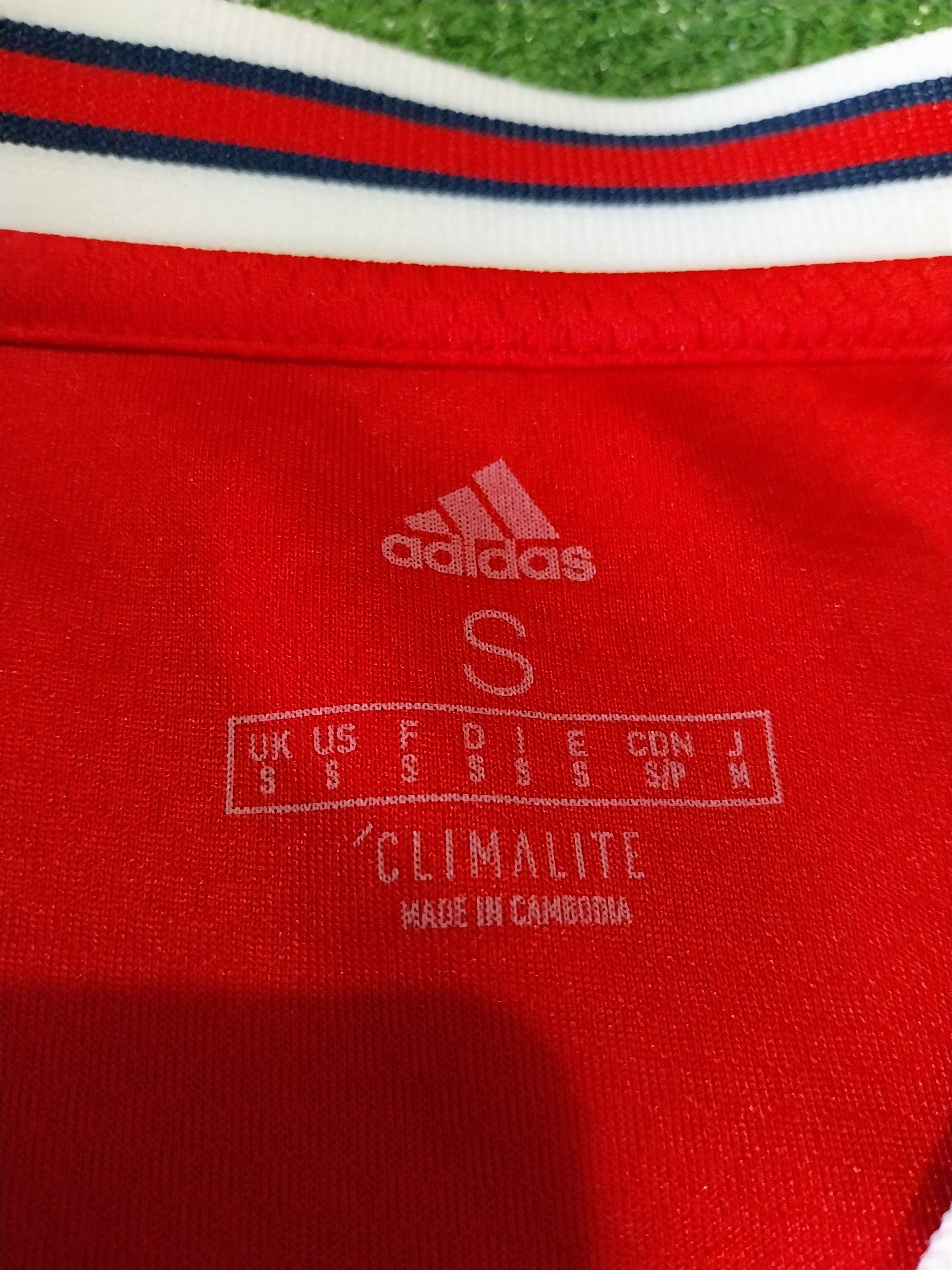 Adidas Arsenal home 2019/2020 özil jersey football Size US S / EU 44-46 / 1 - 4 Thumbnail