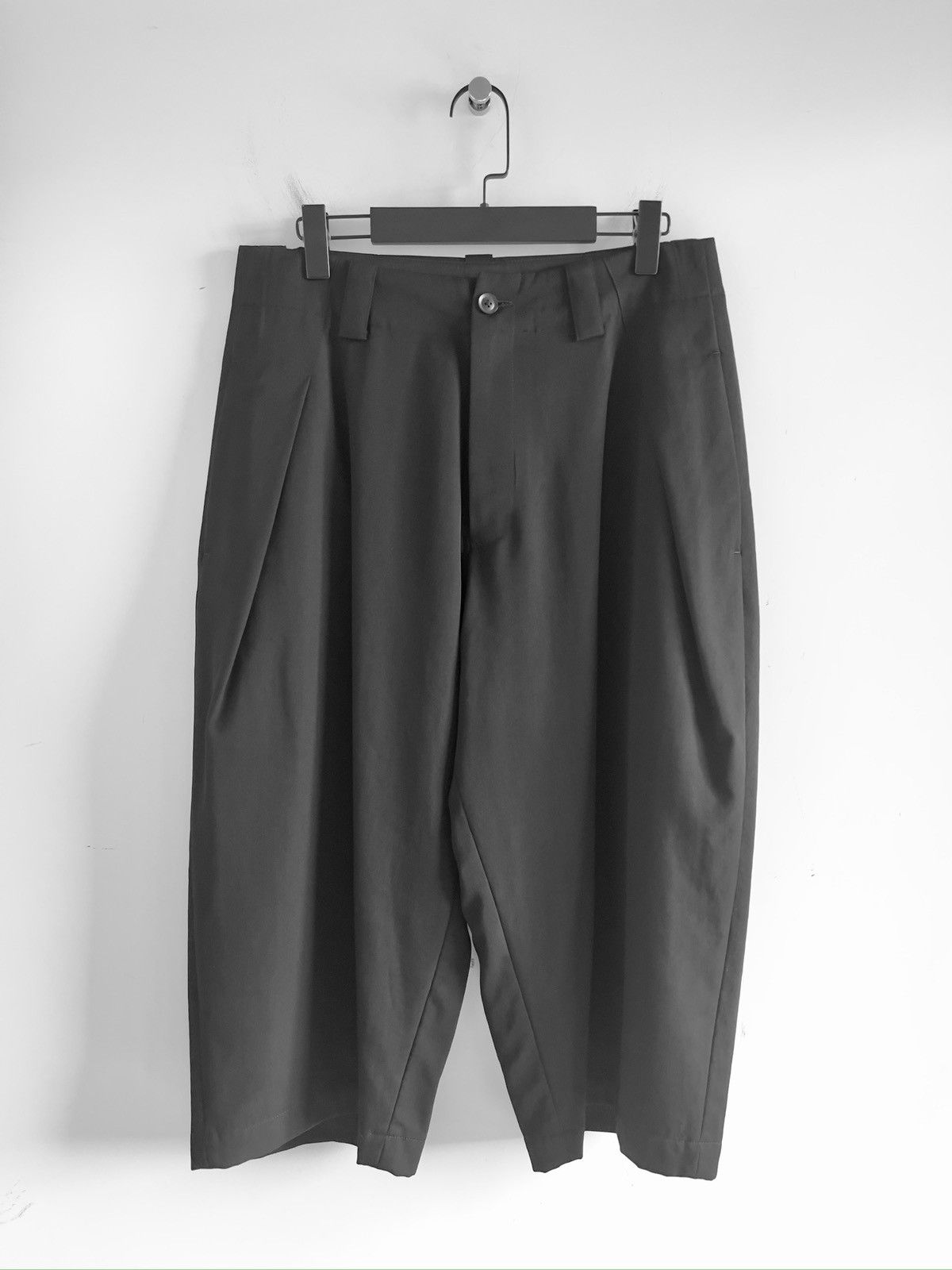 Yohji Yamamoto Yohji Yamamoto Pour Homme SS18 Gabardine Side Tuck Pants Size US 34 / EU 50 - 7 Thumbnail