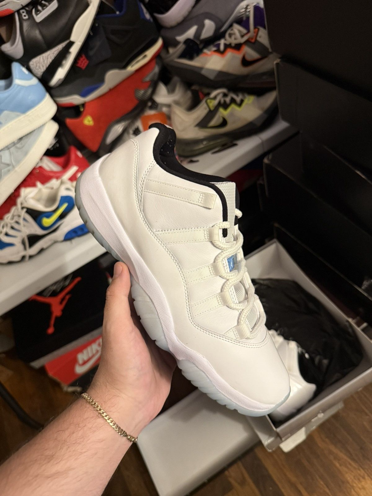 Jordan retro 11 low legend blue size 10.5