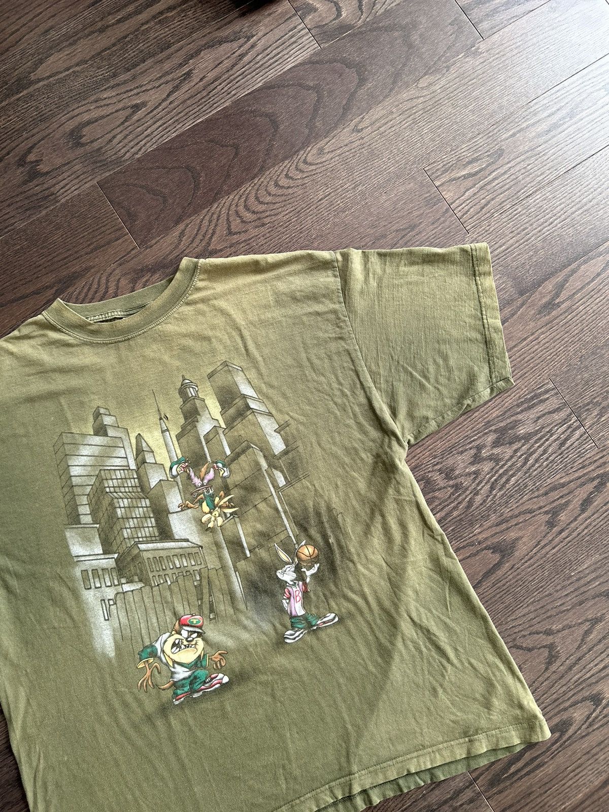 Vintage × Warner Bros Vintage looney toons Sun Faded Big Graphic Tee Size US L / EU 52-54 / 3 - 2 Thumbnail