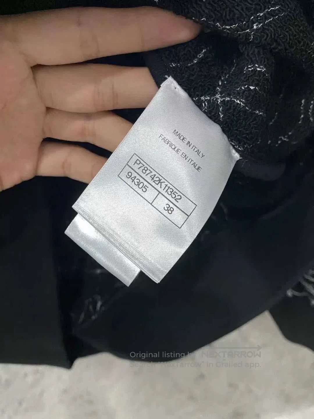 Chanel black sequined polo sweatshirt by Chanel. Size M / US 6-8 / IT 42-44 - 5 Thumbnail