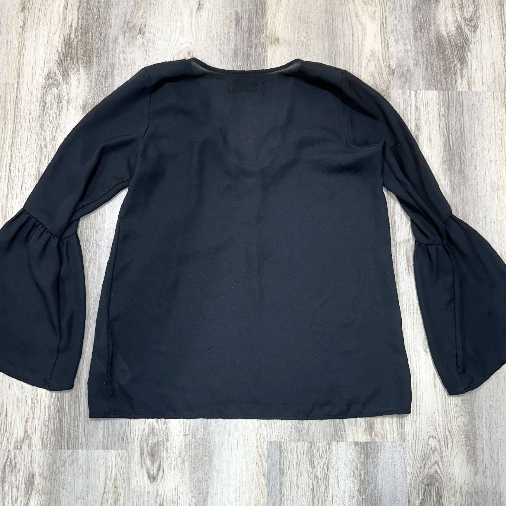Abercrombie & Fitch Abercrombie & Fitch Black Relaxed Blouse Shirt Bell Sleeve Sheer Lace Up XS Women"} Size XS / US 0-2 / IT 36-38 - 3 Thumbnail