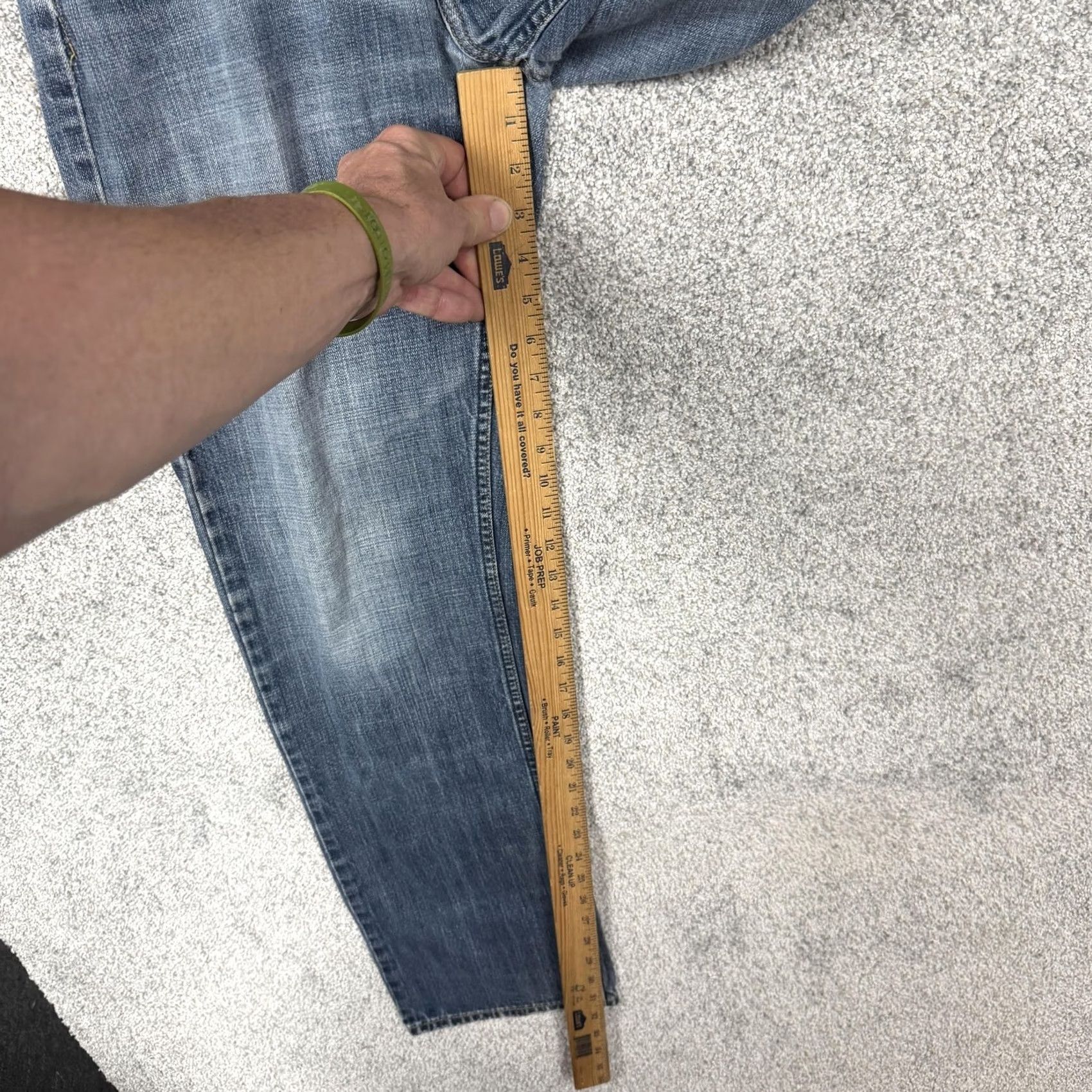 American Eagle Outfitters American Eagle Outfitters Jeans Mens 32x32 Blue Original Straight Denim Classic Grunge 5-Pocket Mens Regular Rise Mid Cotton Denim Pockets Button Zip Size US 32 / EU 48 - 4 Thumbnail