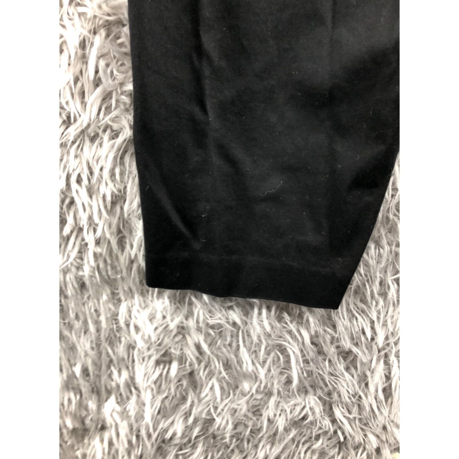 Vintage Counterparts Capri Pants Size 12 Womens Mid Rise Black Capri Pants Women's Size 12 Black Capris Mid Rise/Elastic Waist/Pockets/Stretch Size 34" / US 12 / IT 48 - 7 Thumbnail