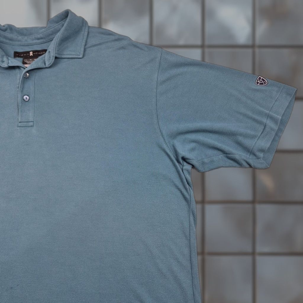 Vintage Tiger Woods Dri-FIT Polo Shirt Mens XL Blue Size US XL / EU 56 / 4 - 1 Thumbnail