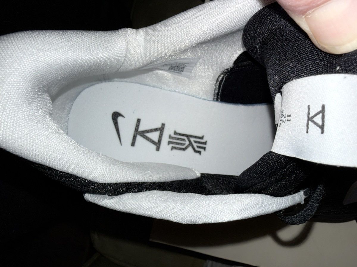Nike SIZE 16.5!! Nike Kyrie 5 TB Promo (players only) Black NEW!! Size US 15 / EU 48 - 14 Thumbnail