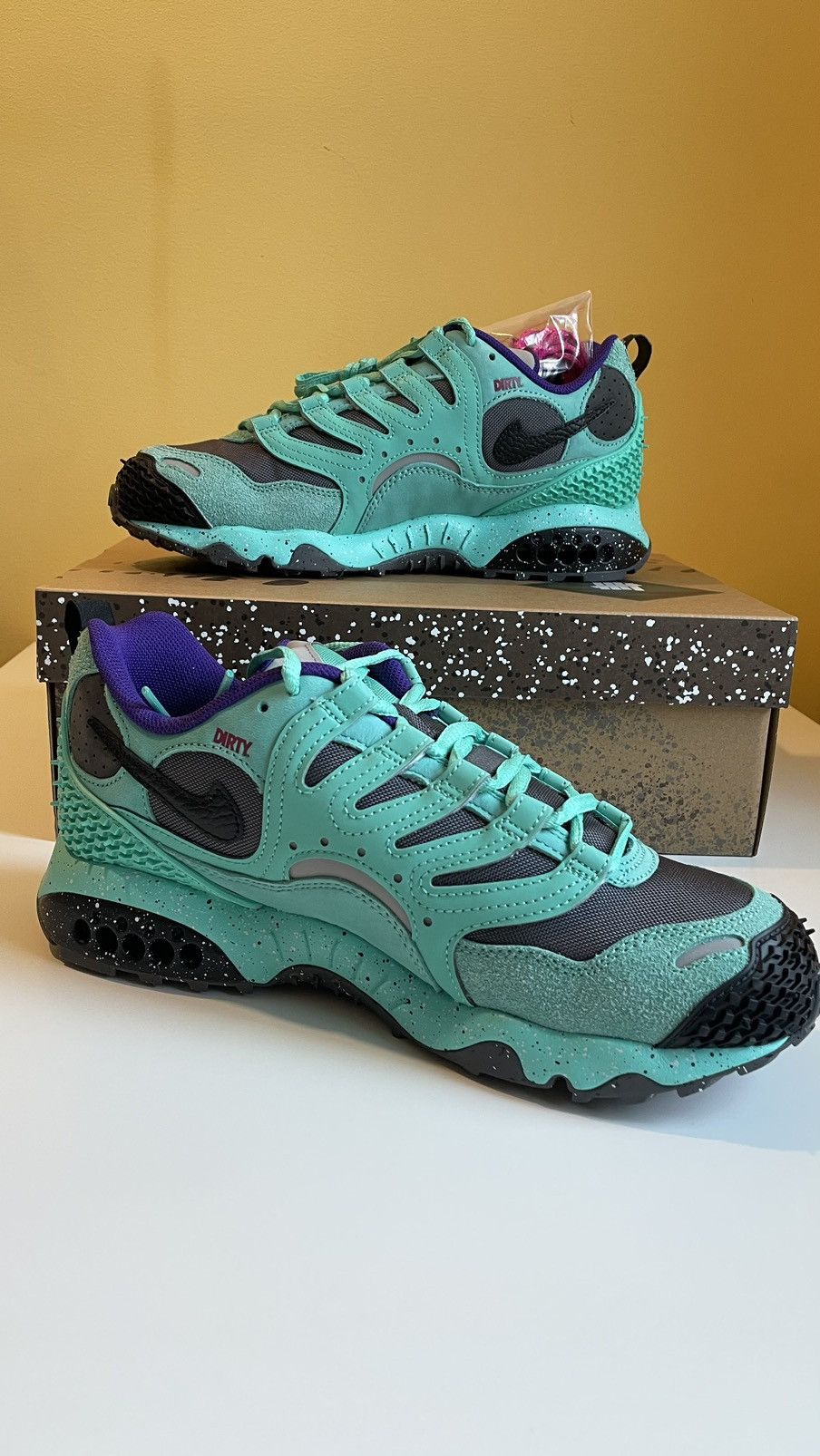 image of Nike Air Terra Humara X Undefeated Shoes in Green, Men's (Size 8.5)